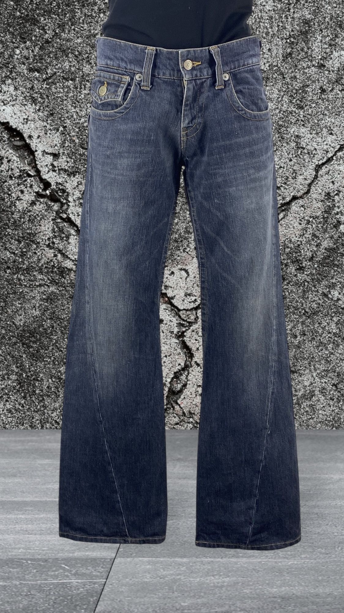 Tornado Mart Bootcut Denim Jeans Twisted Seam Jeans Size 29" - 2 Thumbnail