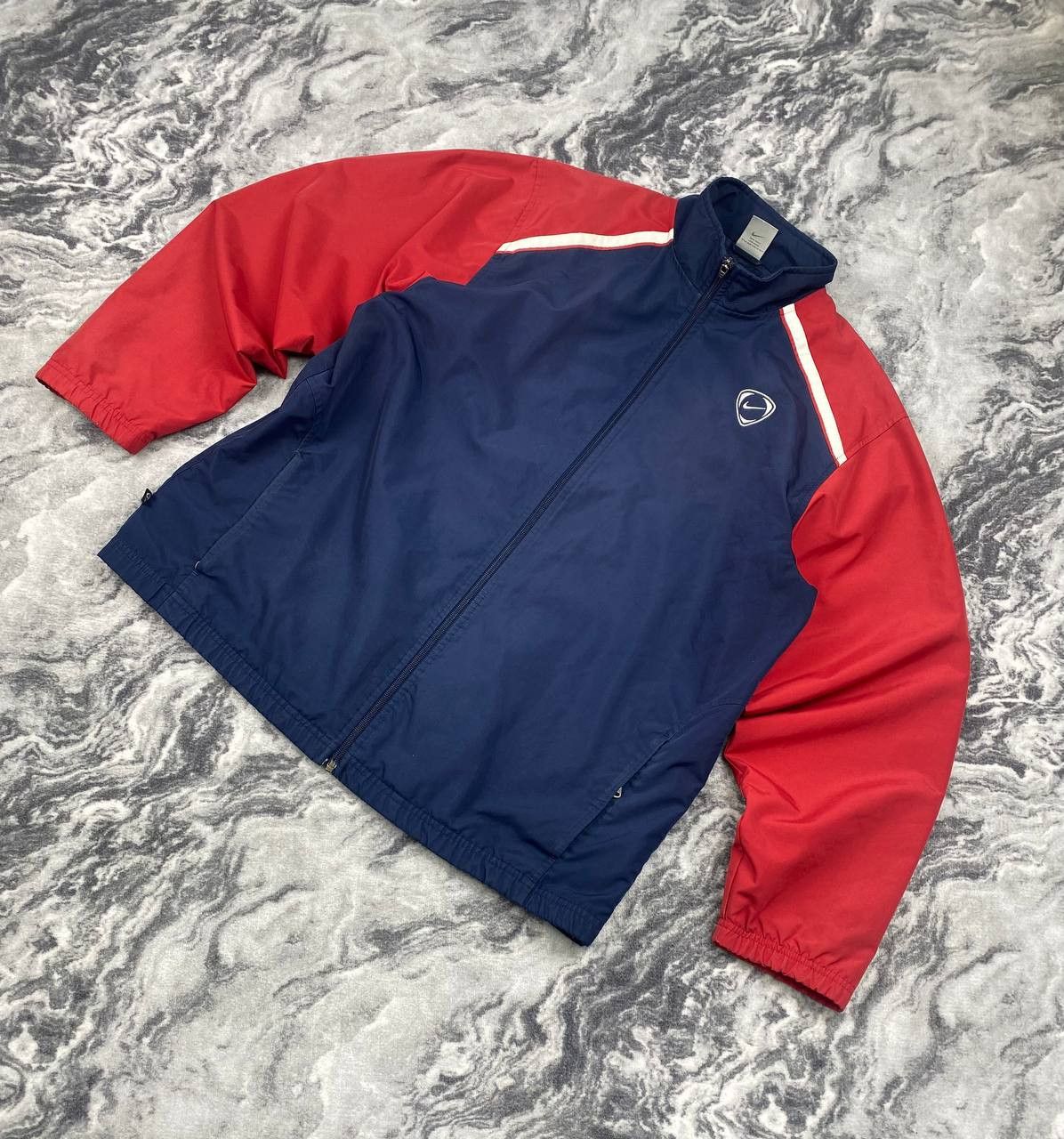 Nike Vintage Nike TrackSuit Jacket And Pants Striped Swoosh 00s Size US L / EU 52-54 / 3 - 2 Thumbnail