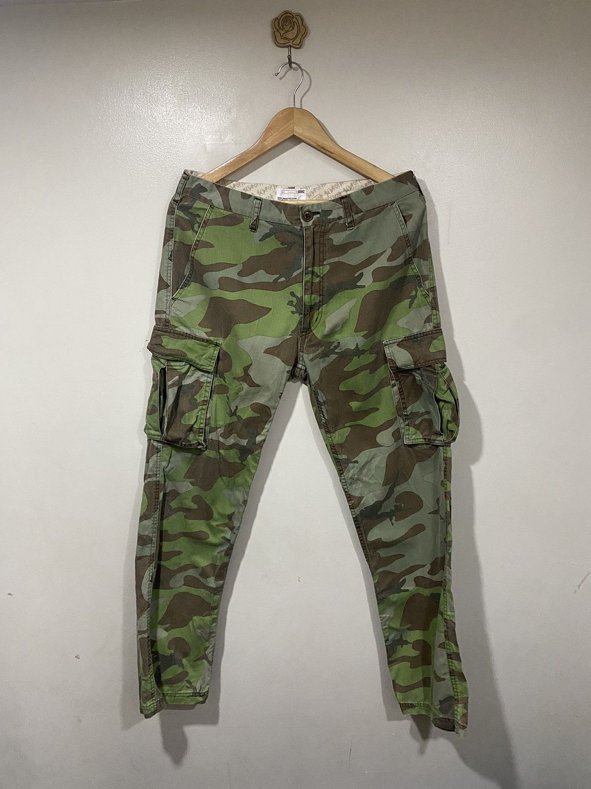 image of Narcotic Gdc Gdc "the Day Of Dissent" Cargo Pants in Green Camo, Men's (Size 32)