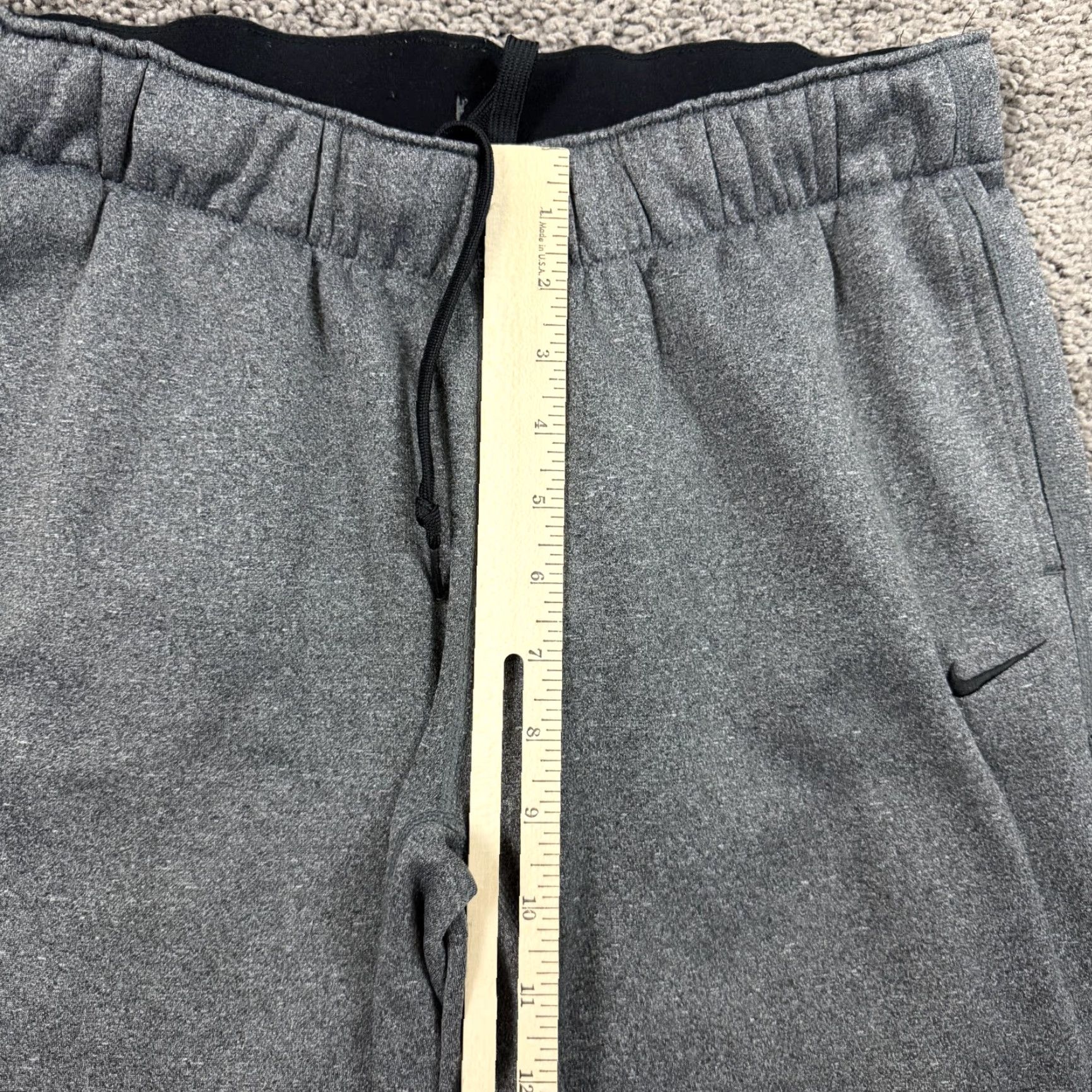 Nike Nike Therma Sweatpants Mens S Gray Fleece Drawstring Zip Ankle Breathable Pockets Gym & Training Running Sweatpants Mens Socks? Size US 30 / EU 46 - 6 Thumbnail
