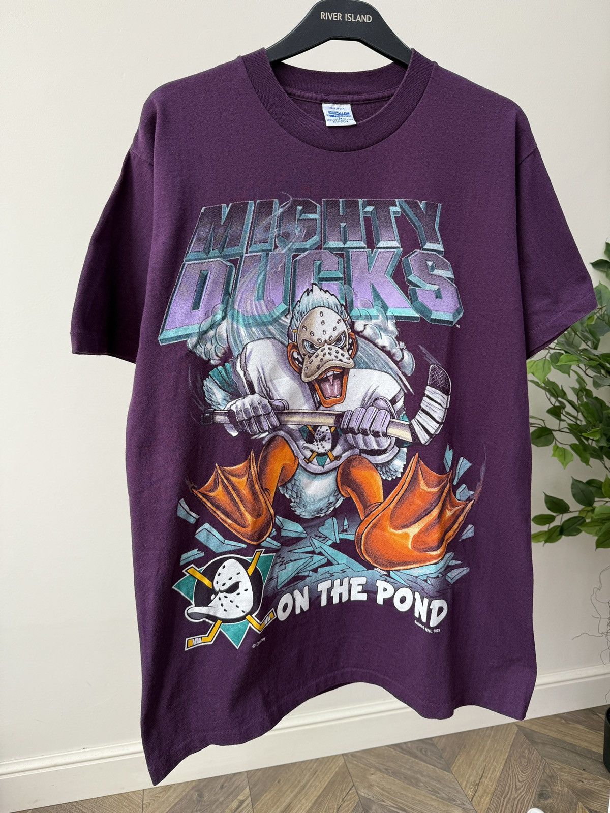 Other Vintage 1993 Salem Anaheim Mighty Ducks On The Pond T-Shirt Size US M / EU 48-50 / 2 - 5 Thumbnail
