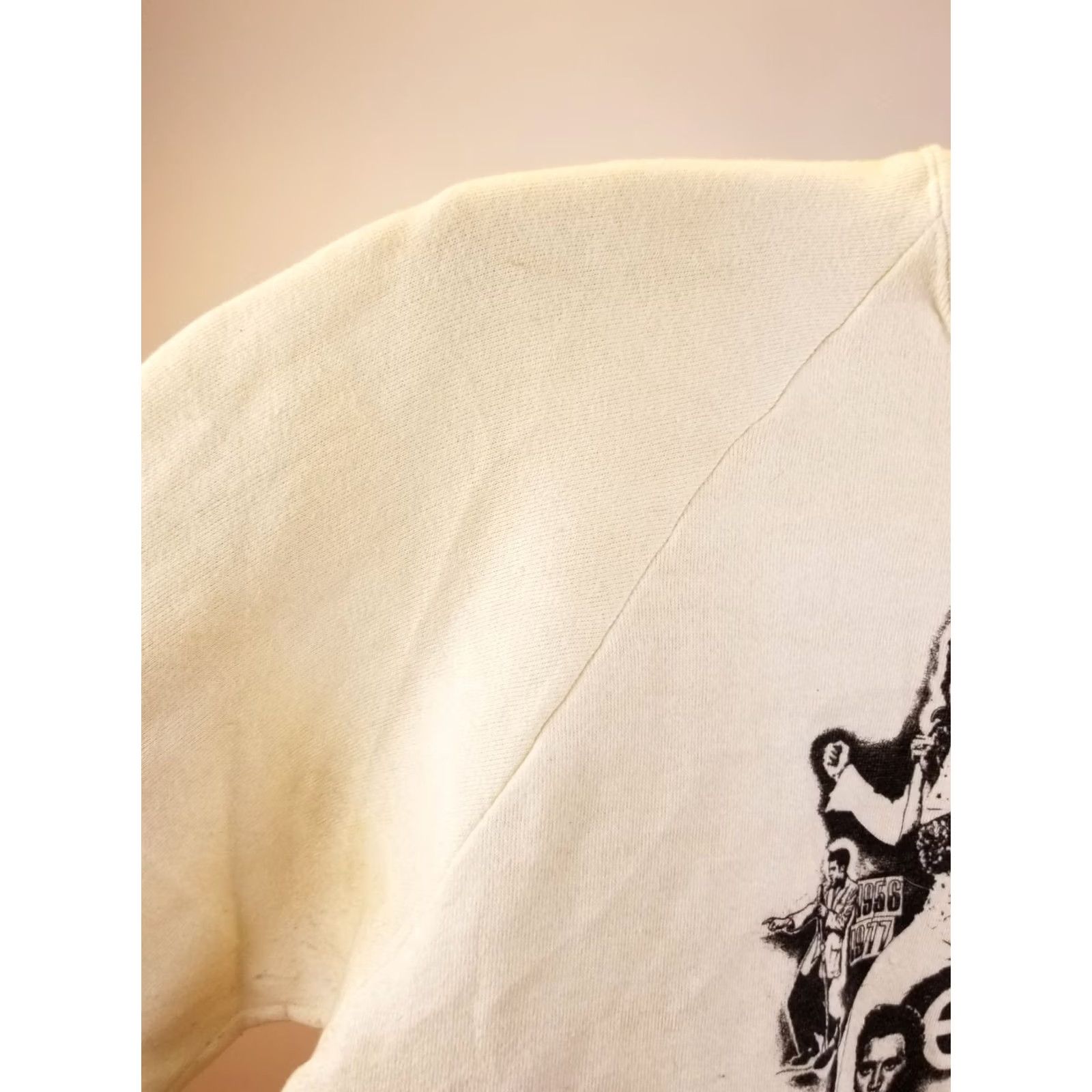 Vintage VINTAGE Elvis Presley Sweatshirt XL White Men Pullover Cotton 80s 80's 21 INCH Cross Chest 33 Neck to Cuff 33 inches Top to Bottom 26 inches Mens XL Size US XL / EU 56 / 4 - 7 Thumbnail