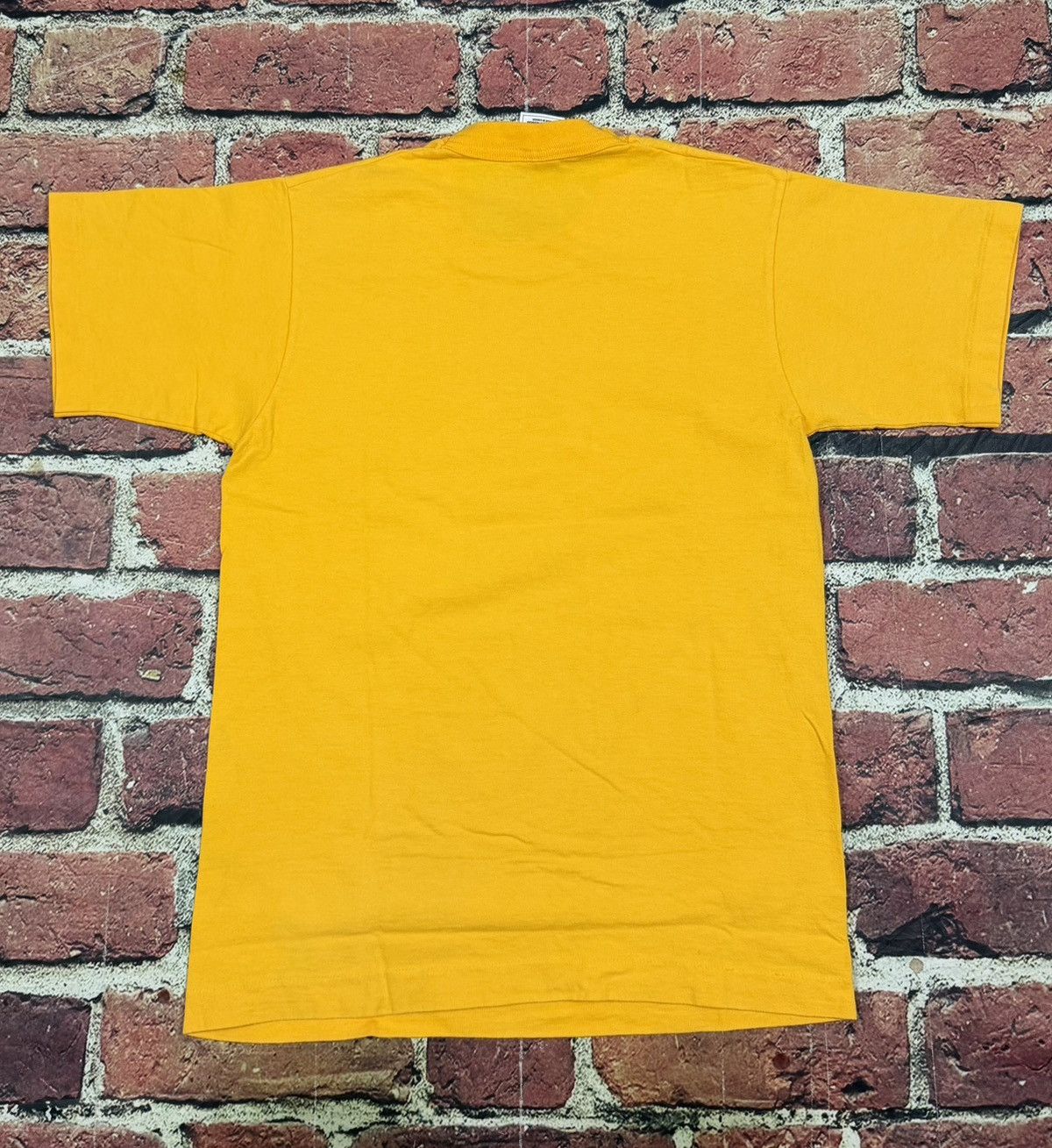 Fruit Of The Loom Vintage Niagara Falls Canada Maple Leaf Single Stitch Tee Size US S / EU 44-46 / 1 - 4 Thumbnail