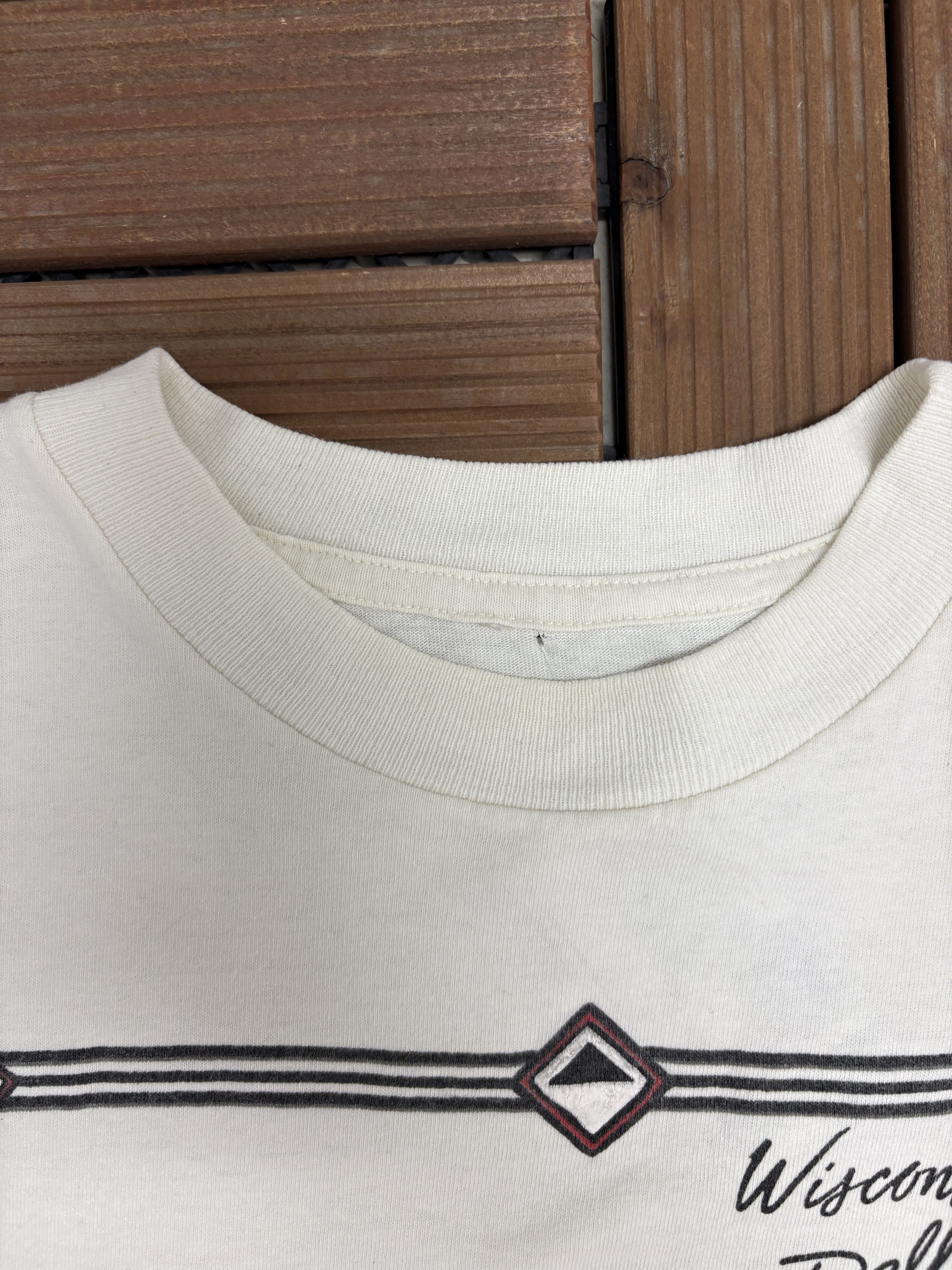 Vintage Wisconsin Dells Abstract Art Vintage White T-Shirt Tee Size US L / EU 52-54 / 3 - 6 Thumbnail
