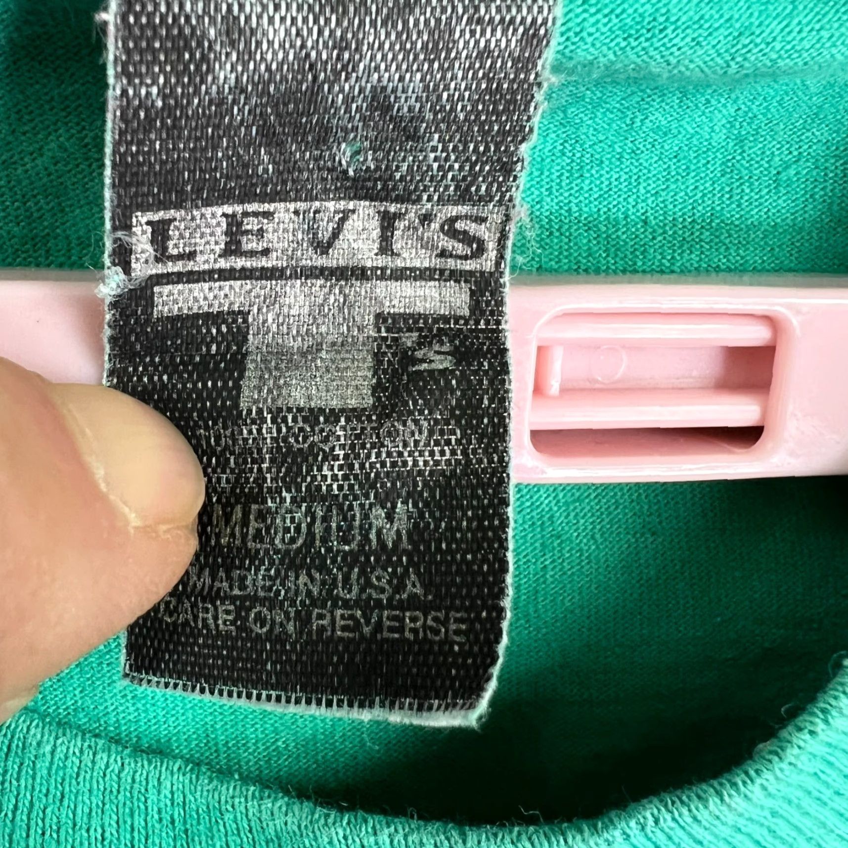 Levi's VINTAGE Levi's Women’s T-Shirt Casual Short Sleeve Crew Neck Graphic Barbie Green 90s Size M / US 6-8 / IT 42-44 - 5 Thumbnail