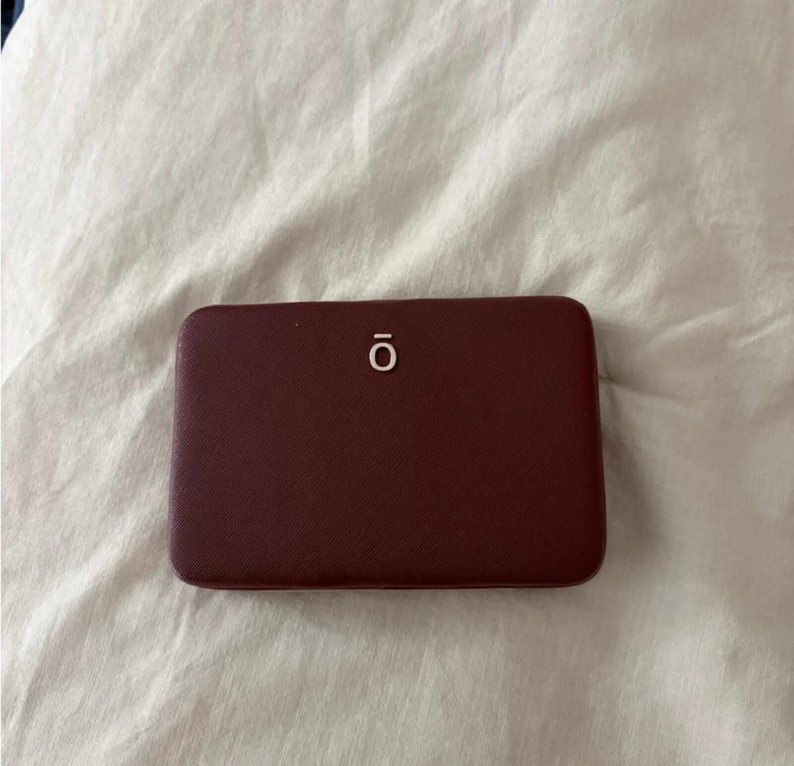 Other ( DO TERRA) essential oils Burgundy clutch case Size ONE SIZE - 1 Thumbnail