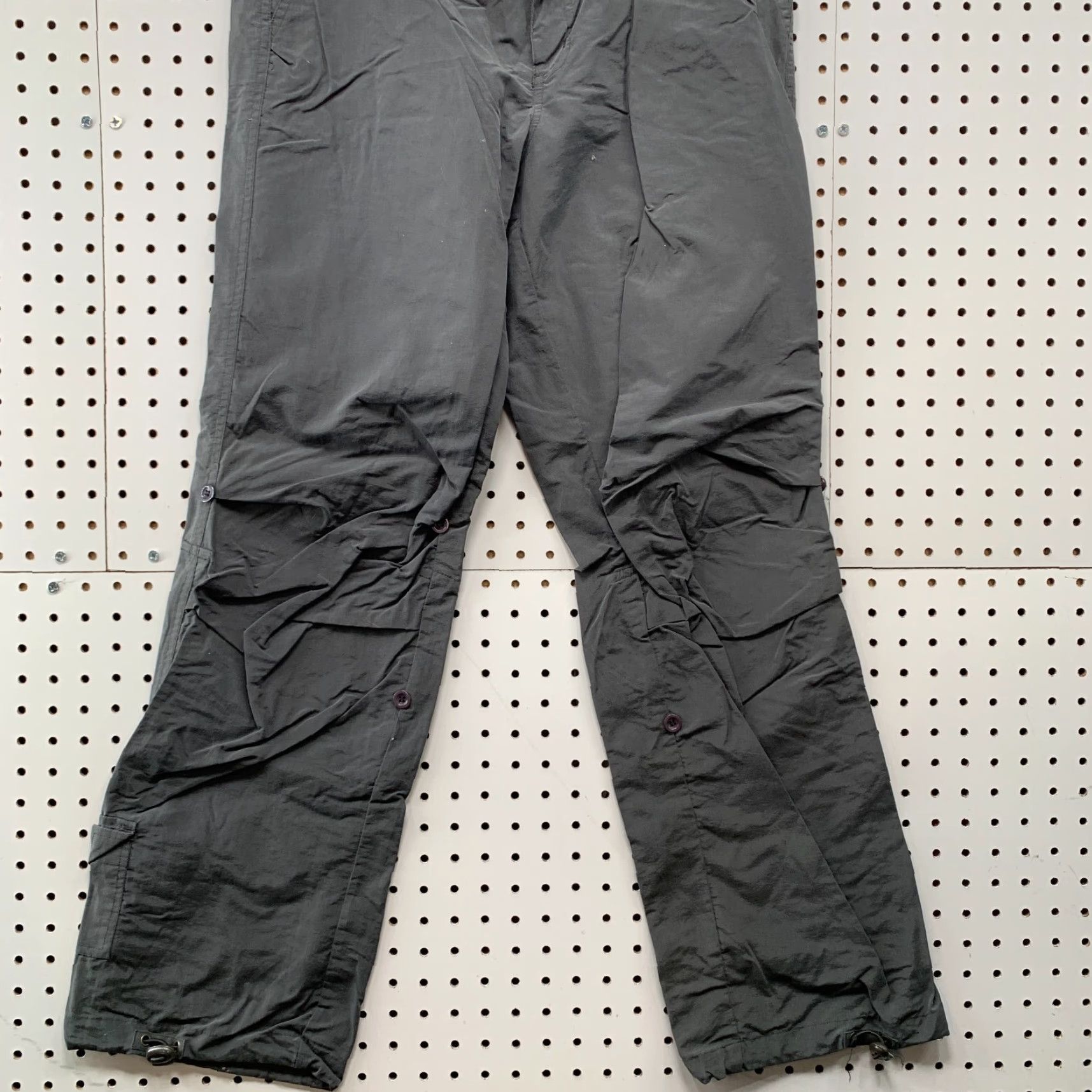Vintage VINTAGE Chazzz Men's Hiking Pants Cargo Size 32 Relaxed Fit Brown Nylon Outdoor 90s Size US 32 / EU 48 - 6 Thumbnail