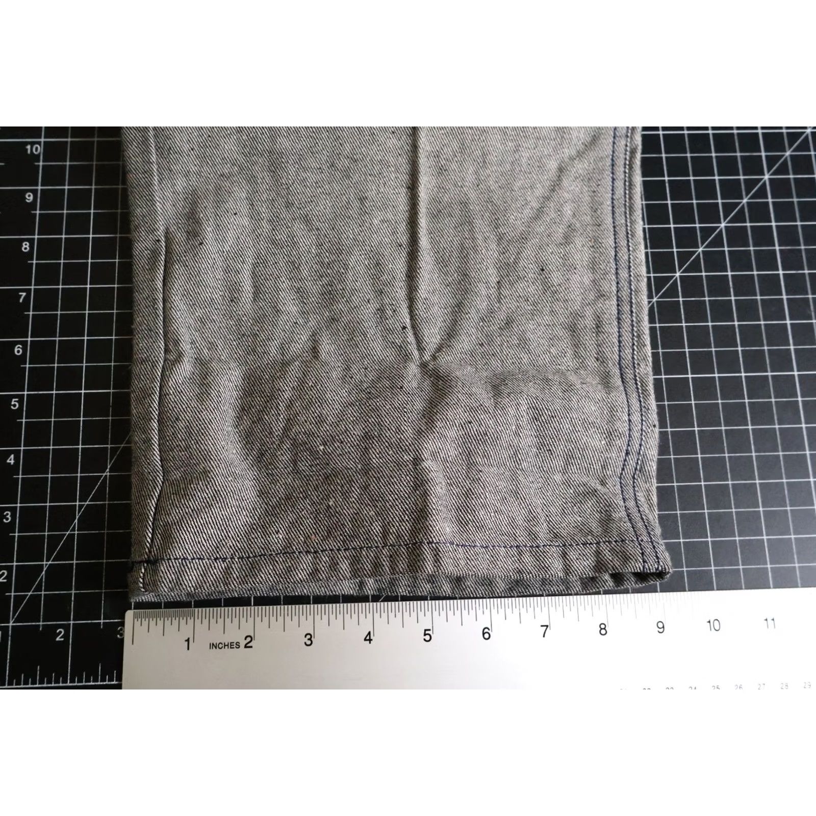 Vintage VINTAGE Raw Blue Baggy Fit Jeans Men 30 x 31 Gray Silver 90s Carpenter Jeans Relaxed High Rise 5-Pocket Mens Size US 30 / EU 46 - 7 Thumbnail