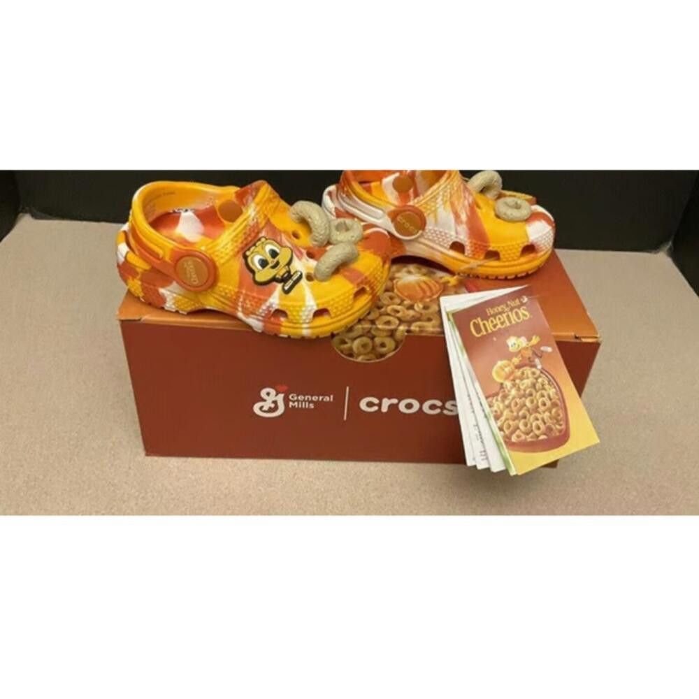 Crocs Crocs Honey Nut Cheerios Clogs SZ 5C New + Novelty Socks Size US 5 / EU 37 - 4 Thumbnail