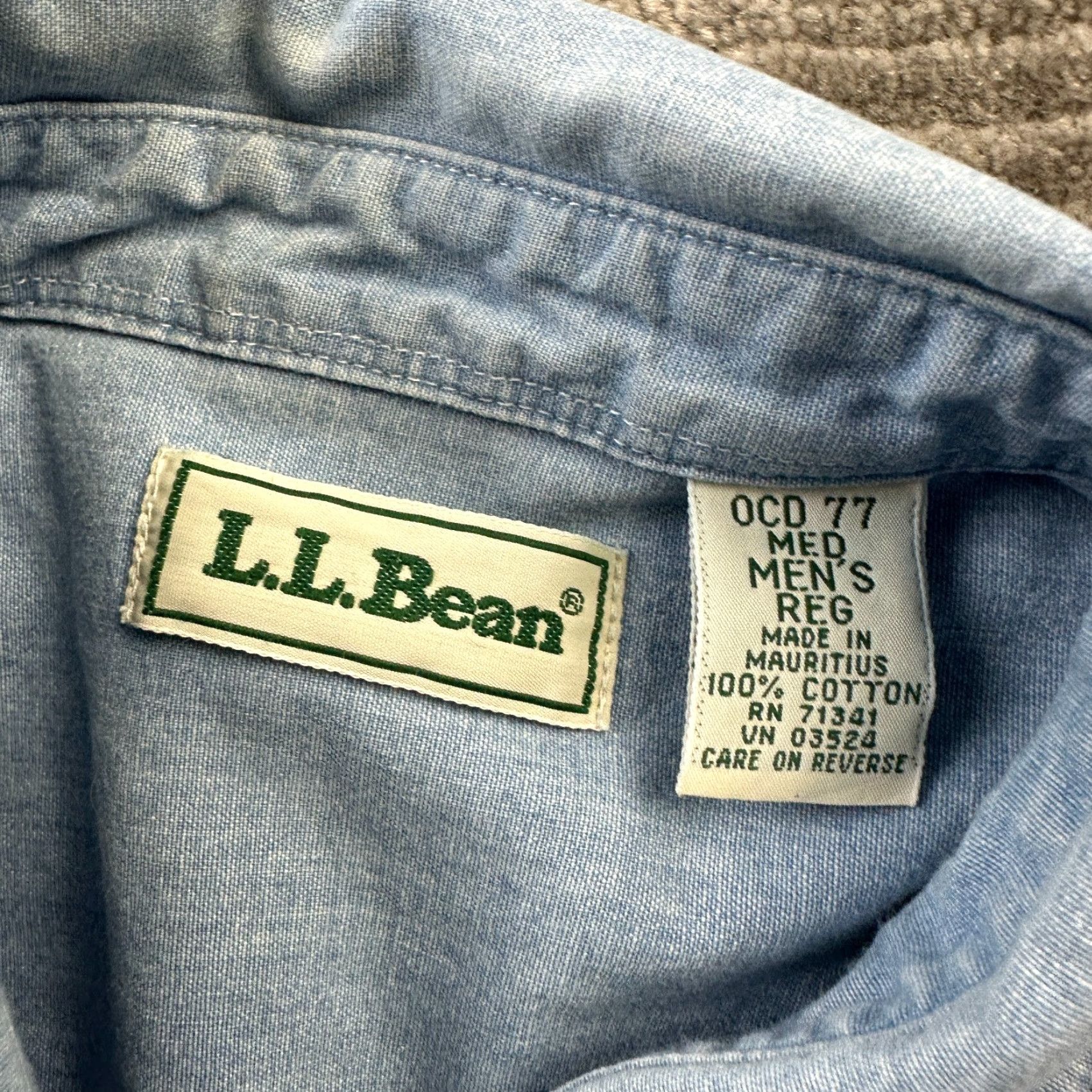 Vintage LL Bean Shirt Medium Blue Jean Chambray Button Up Cotton Work Double Pocket Mens Size US M / EU 48-50 / 2 - 6 Thumbnail