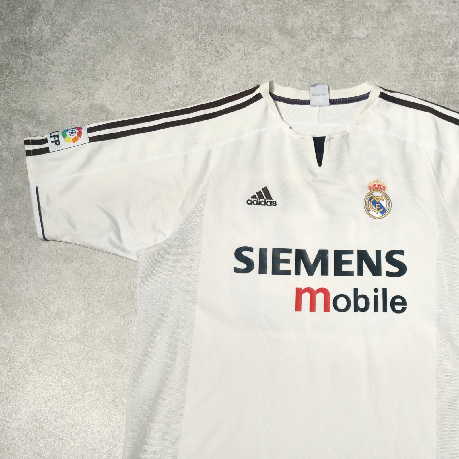Adidas 2003/04 Real Madrid Home Shirt Adidas Beckham (L) Size US L / EU 52-54 / 3 - 3 Thumbnail