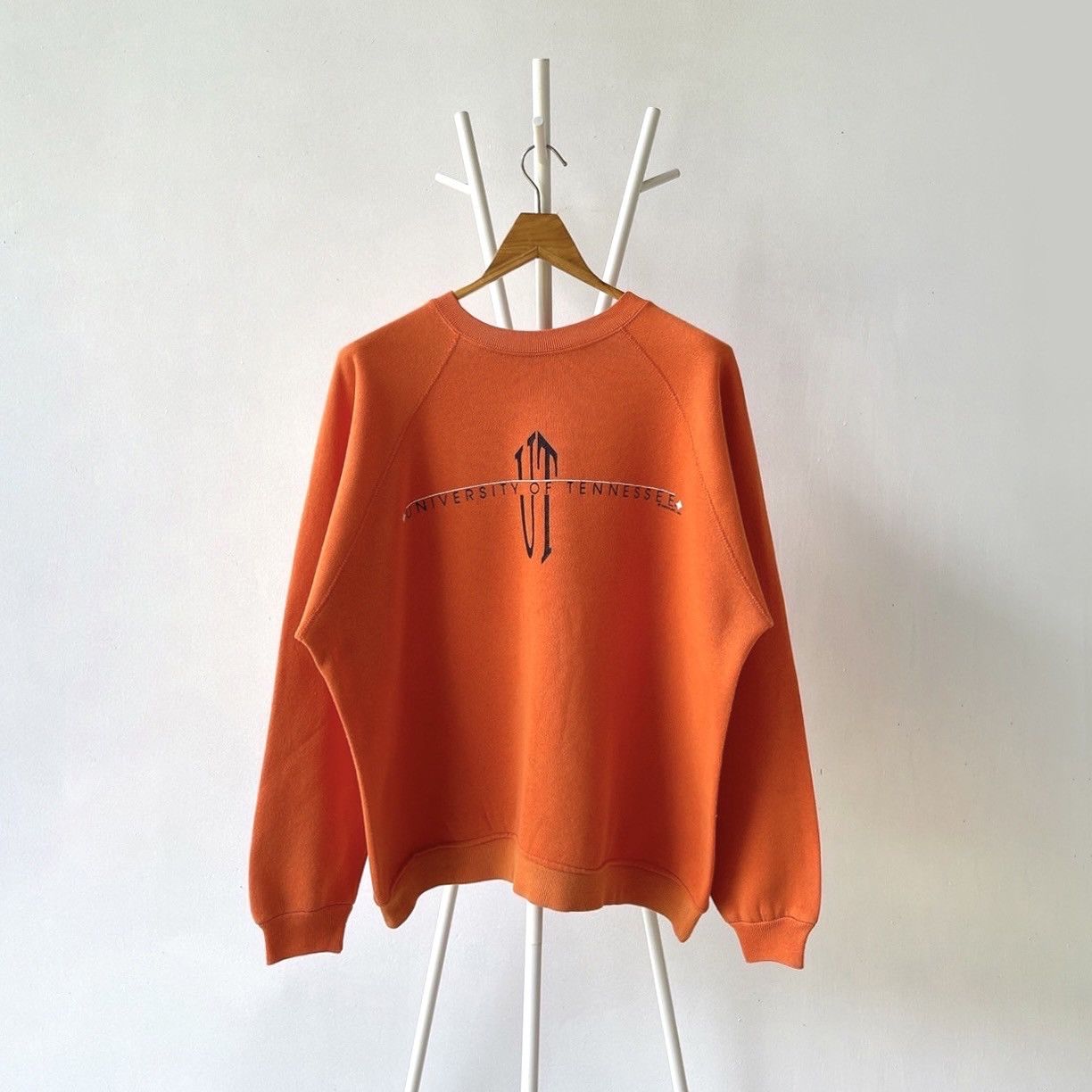 Vintage 90s University of Tennessee Volunteers sweatshirt/ L Size US L / EU 52-54 / 3 - 1 Thumbnail