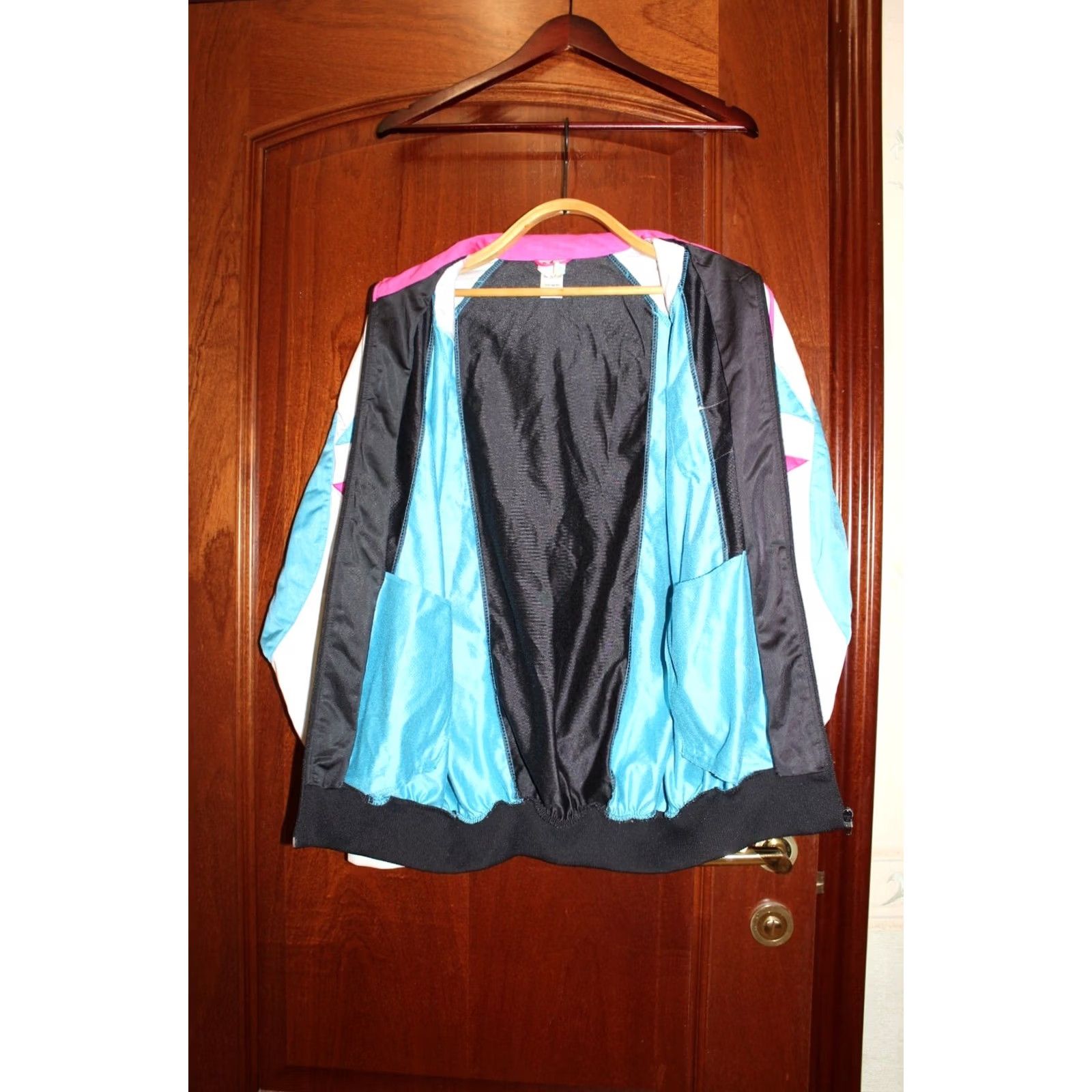 Adidas VINTAGE Adidas Sport 1990s White/Green/Violet Track Jacket - 38-40 Unisex Adults Regular Size Long Sleeve Zip Jacket Mens Women’s Boys Girls Size US XXS / EU 40 - 4 Thumbnail