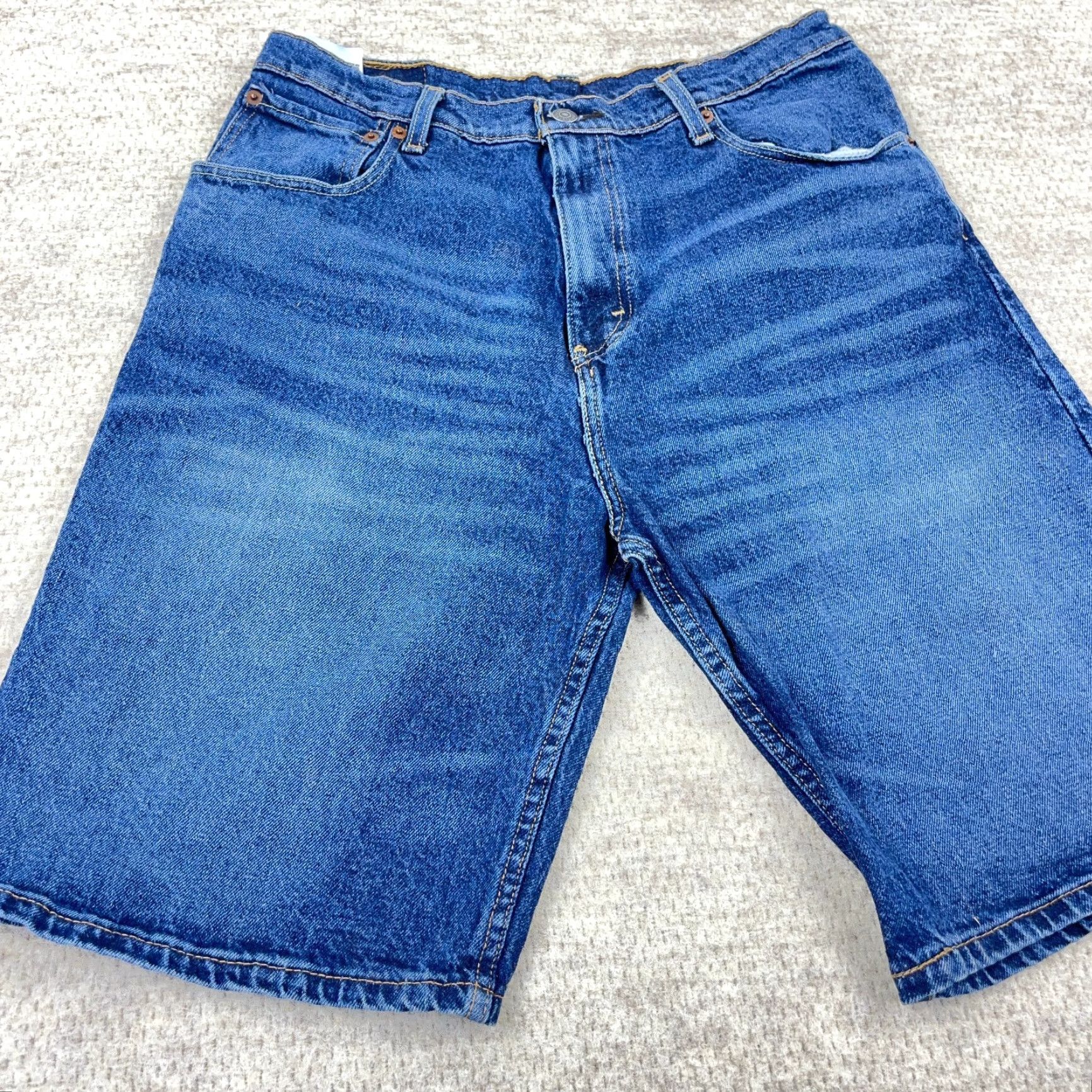Levi's Levis 569 Shorts Men 32 Relaxed Denim Medium Wash Blue 5-Pocket Zip Belt Loops Casual Heritage 90s Theme Mens Size US 32 / EU 48 - 4 Thumbnail