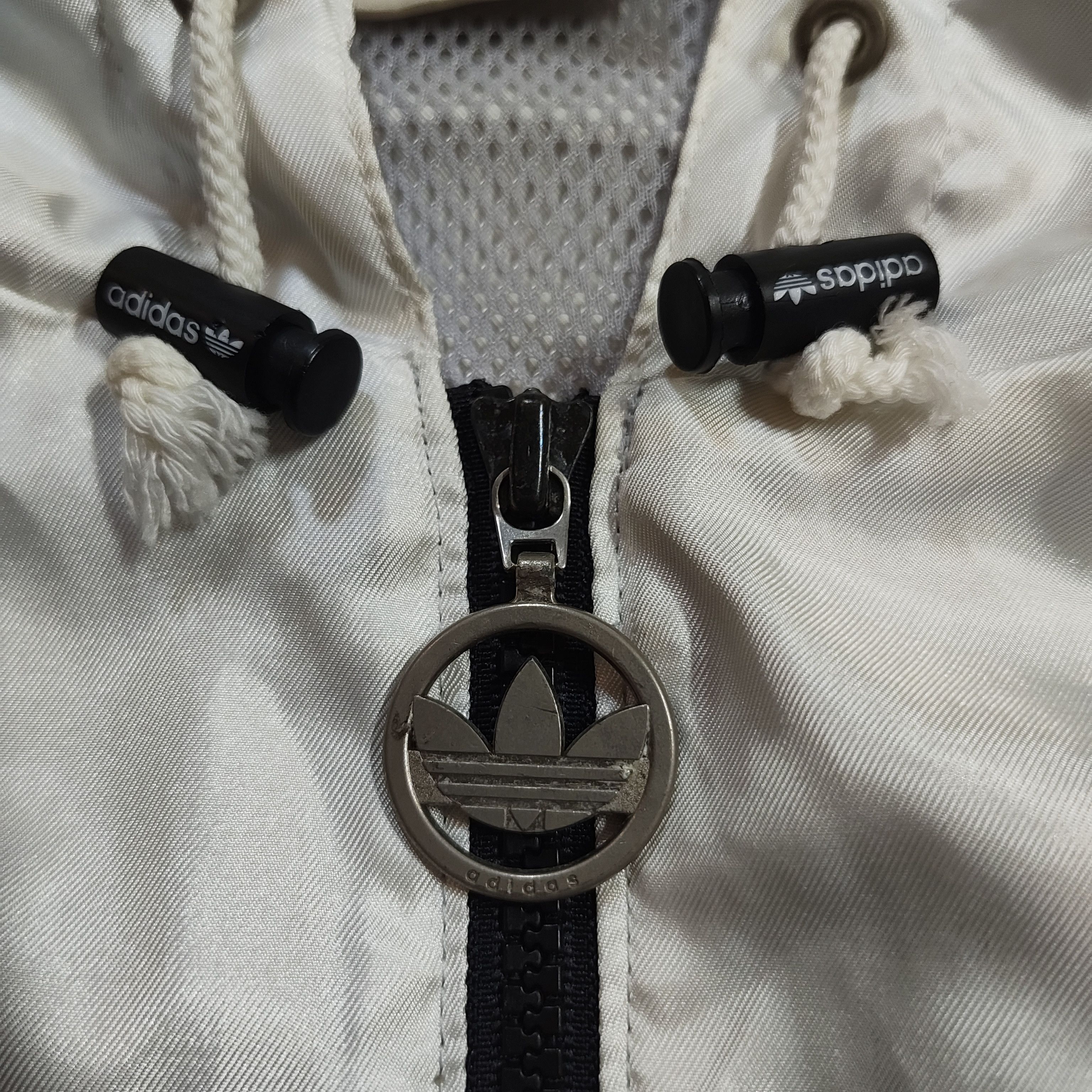Adidas Vintage 90s ADIDAS Spellout Hooded Windbreaker Size US L / EU 52-54 / 3 - 7 Thumbnail