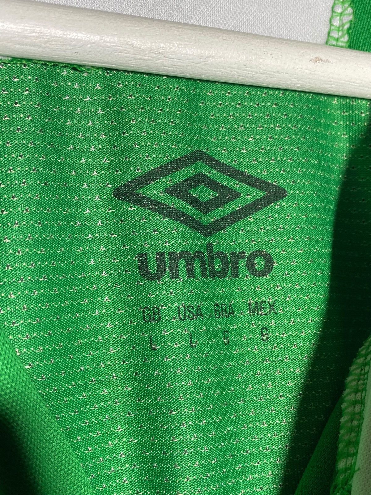 Umbro Umbro Chapecoense FC 2020 Home Football Shirt Size US L / EU 52-54 / 3 - 12 Thumbnail