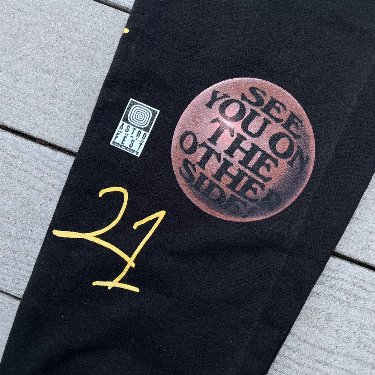 Travis Scott Rare Travis Scott Astrofest 2021 Exclusive Utopia size M Size US 34 / EU 50 - 13 Thumbnail