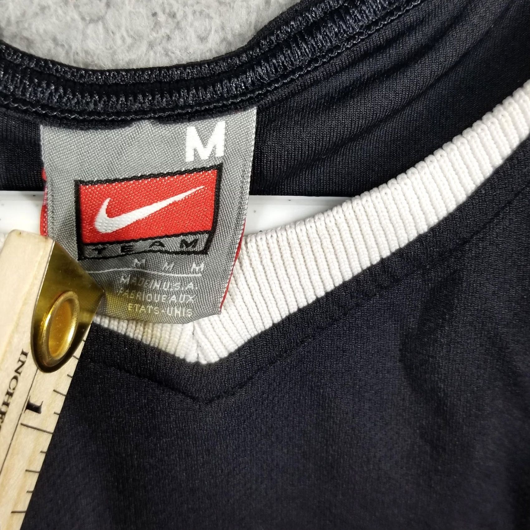Nike VINTAGE Nike Team Pioneers Basketball Jersey Men M Tank Sleeveless V-Neck Pullover Graphic Print USA Oregon Sweat-Reduced Size US M / EU 48-50 / 2 - 4 Thumbnail