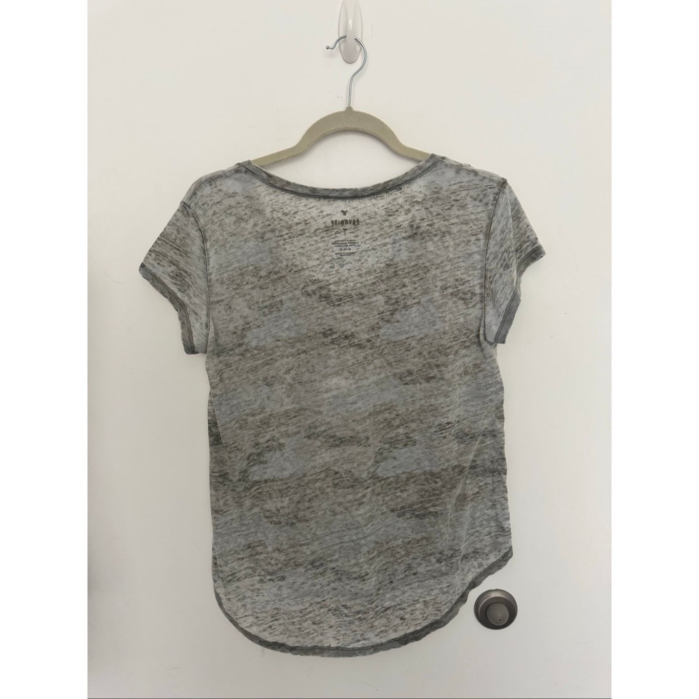 American Eagle Outfitters American Eagle Favorite Tee Gray V-Neck – Medium Size M / US 6-8 / IT 42-44 - 2 Thumbnail