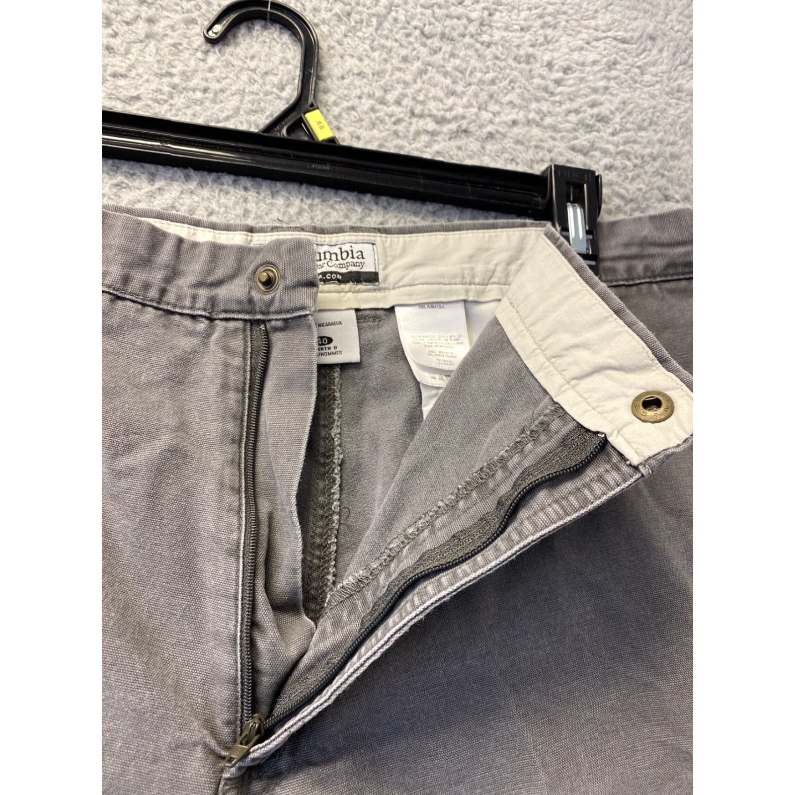 Vintage Columbia Shorts Mens 40 Gray Cotton Blend Back Pockets Outdoor Chino Casual Mens Size US 40 / EU 56 - 3 Thumbnail