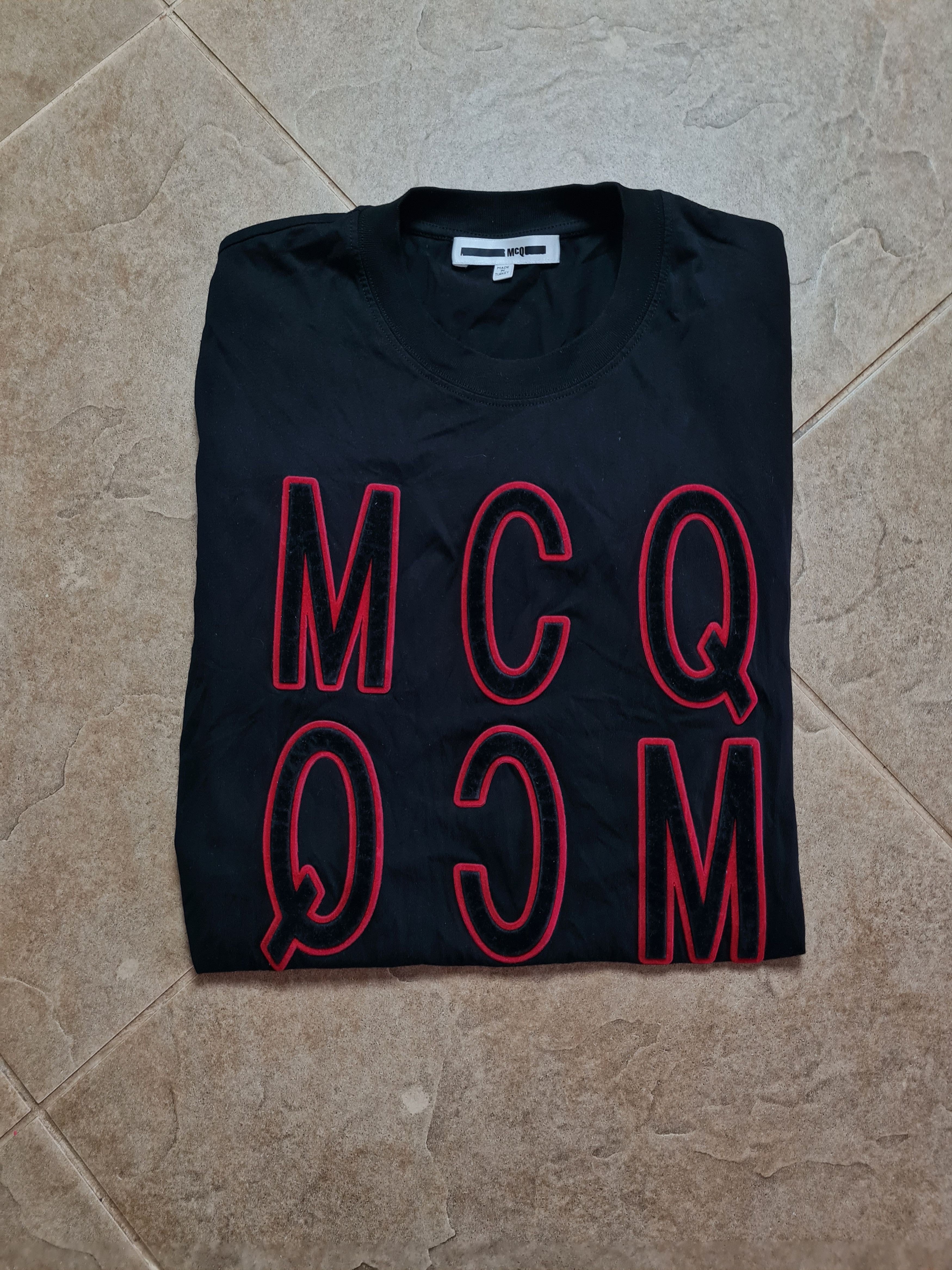 Alexander McQueen T-shirts Alexander McQueen MCQ designer big logo Size M Size US M / EU 48-50 / 2 - 2 Thumbnail