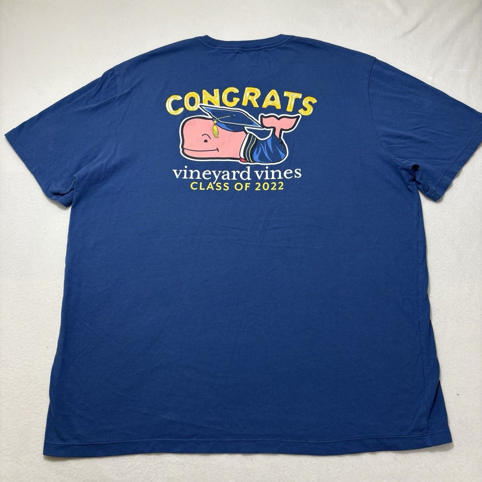 Vineyard Vines XL Class Of 2022 T Shirt Graduation Pocket