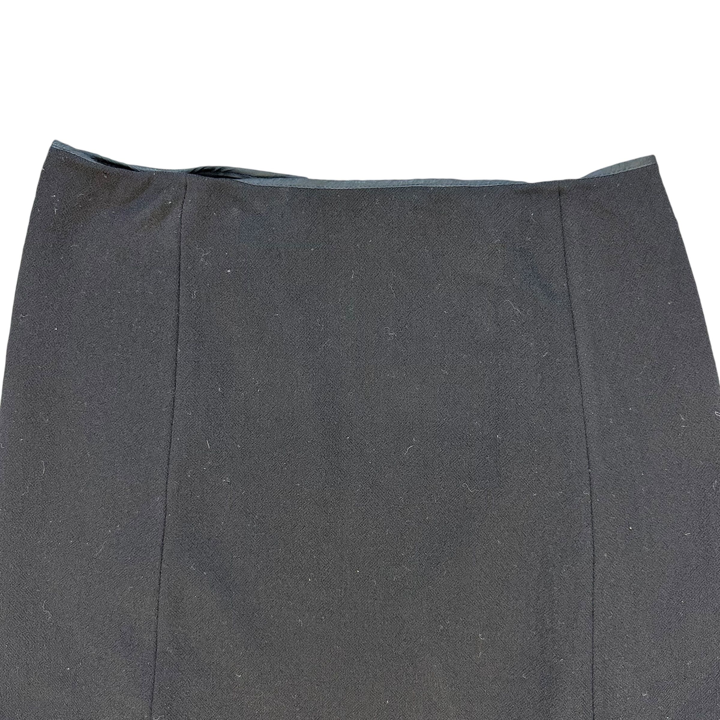 Designer × Luxury × Prada PRADA Black Wool Skirt Made in
