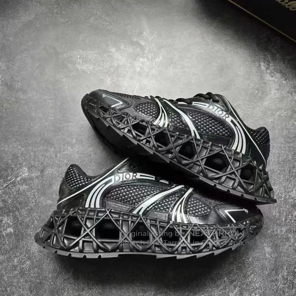 Dior Black Low-Top Sneakers Size 8. Size US 8 / EU 41 - 8 Thumbnail