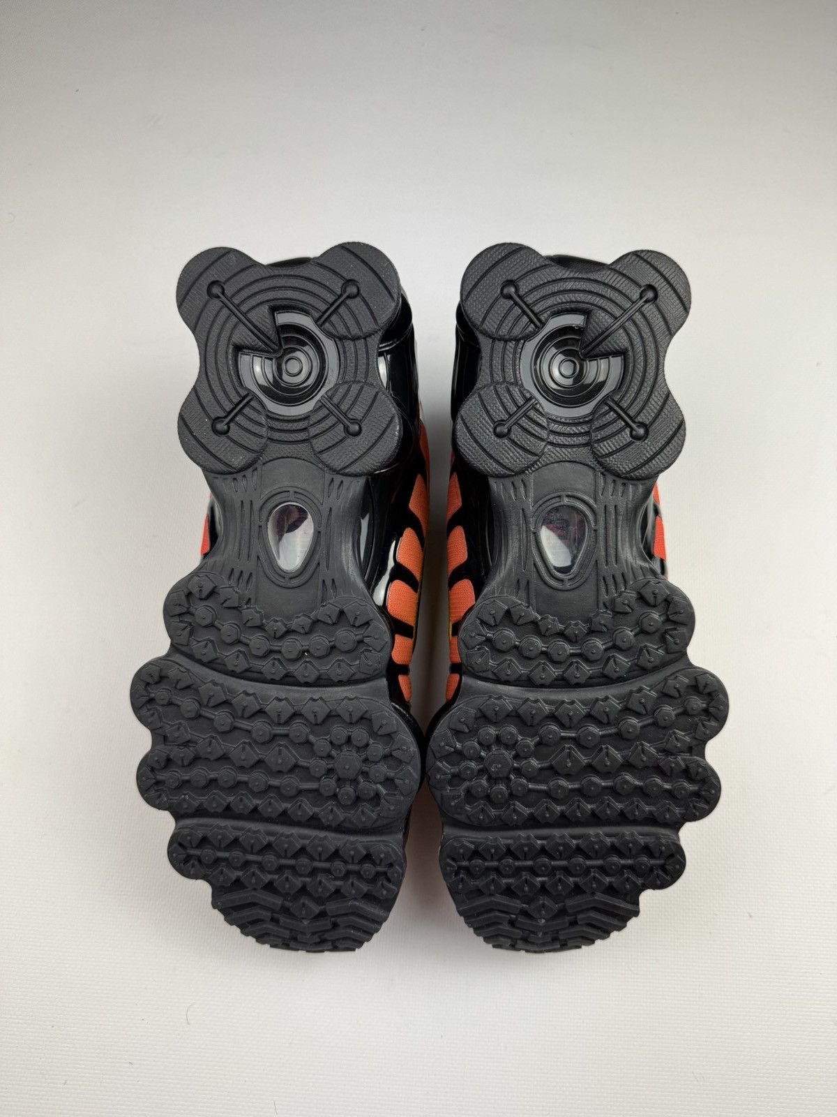 Nike Nike Shox TL Sunrise US9 Size US 9.5 / EU 42-43 - 13 Thumbnail
