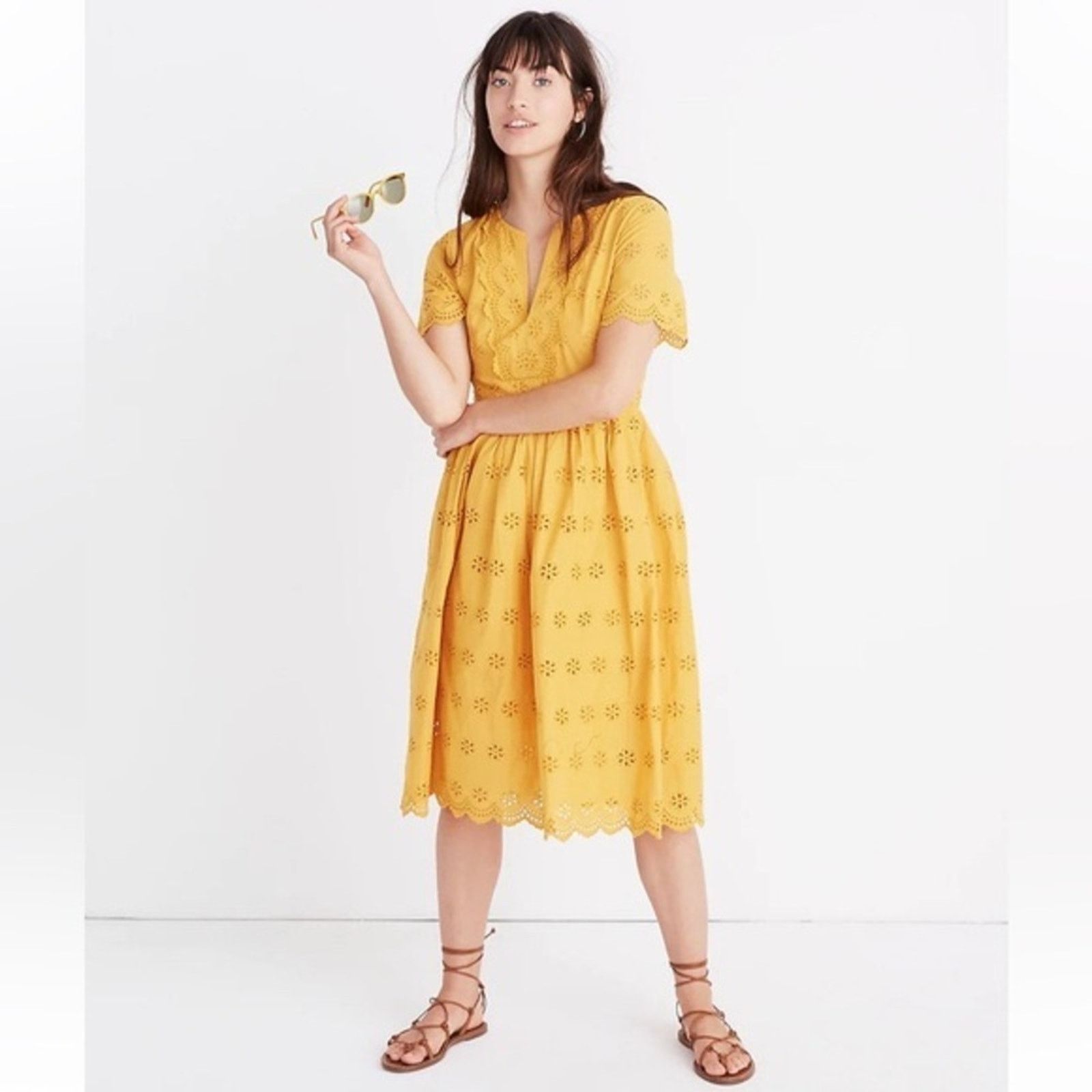 Madewell Madewell $150 2023 Scalloped Eyelet Midi Dress sz 0 Sold Out Size XS / US 0-2 / IT 36-38 - 3 Thumbnail