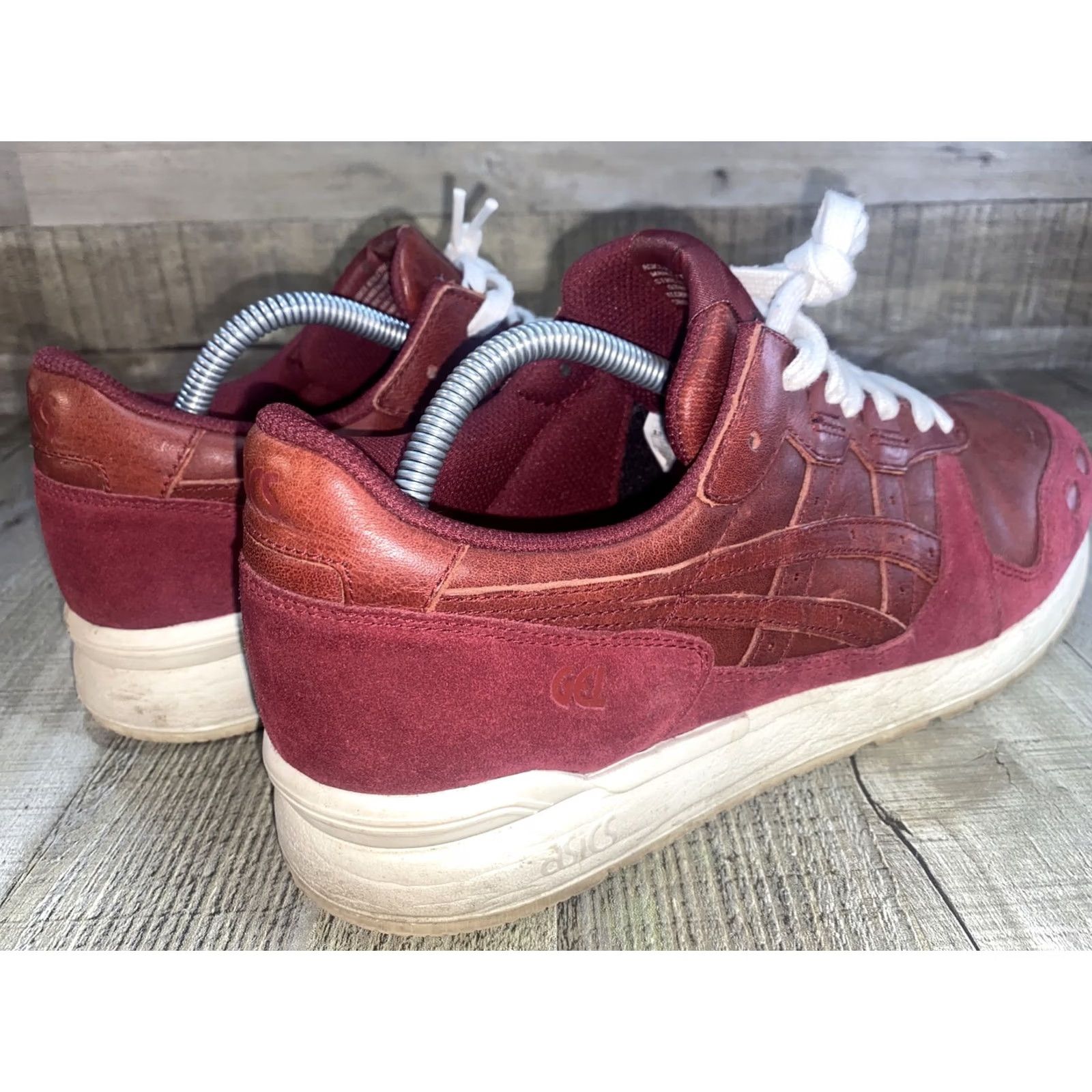 Asics ASICS GEL-Lyte Mens Burgundy H822L-2626 Casual Sneakers Shoes Burgandy Mens US 10.5 Size US 11 / EU 44 - 4 Thumbnail