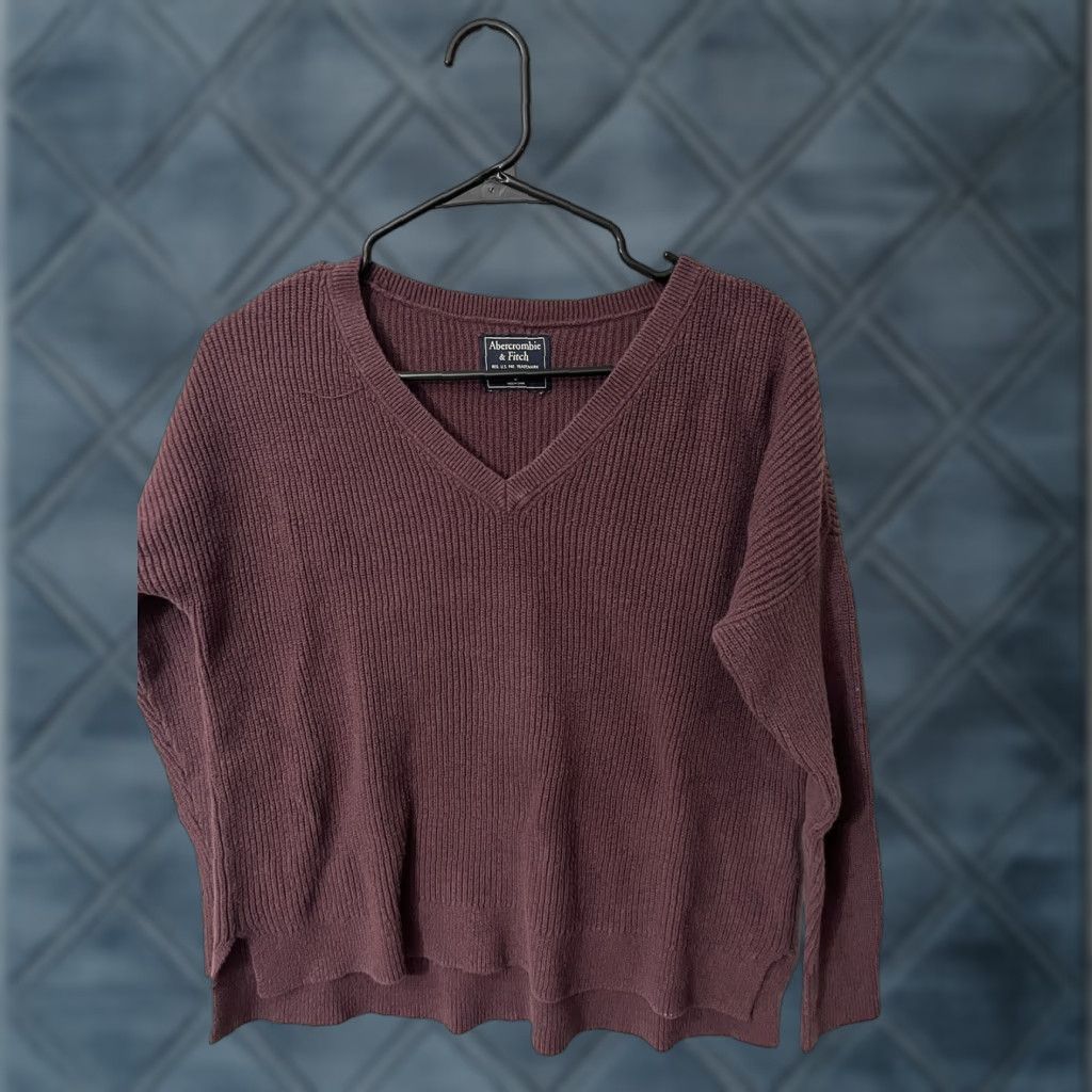 Abercrombie & Fitch Womens Abercrombie & Fitch Ribbed Maroon Knit V-Neck Sweater Size Small Size S / US 4 / IT 40 - 1 Thumbnail