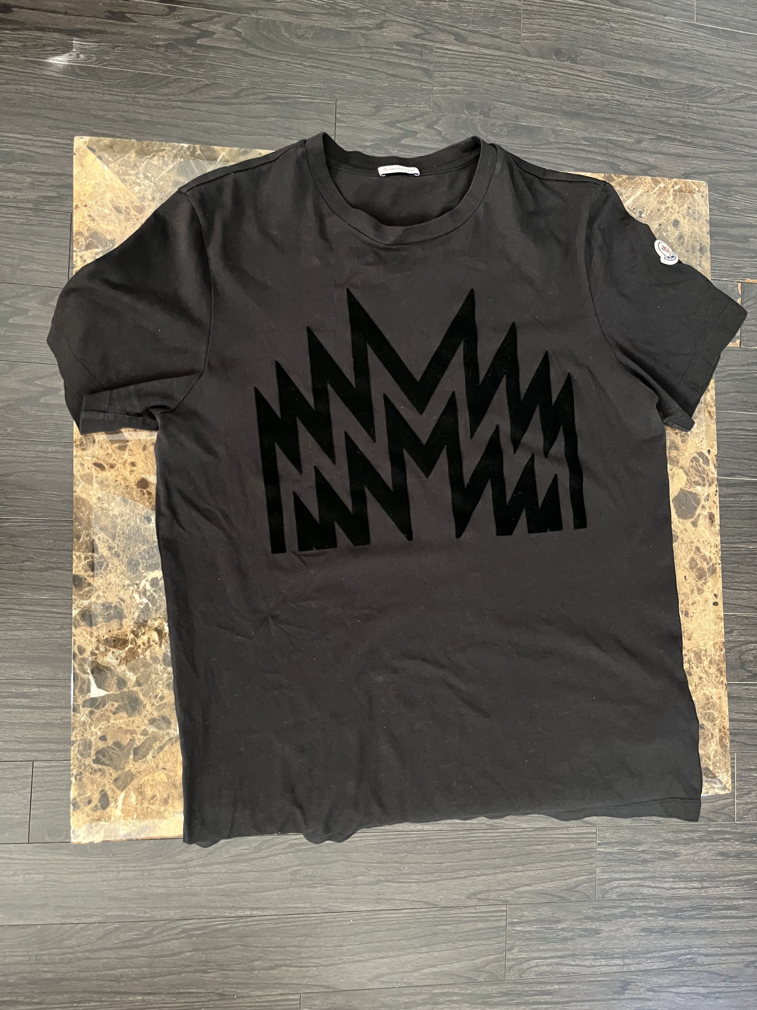 Moncler Black on Black M T-Shirt w Moncler Bedge