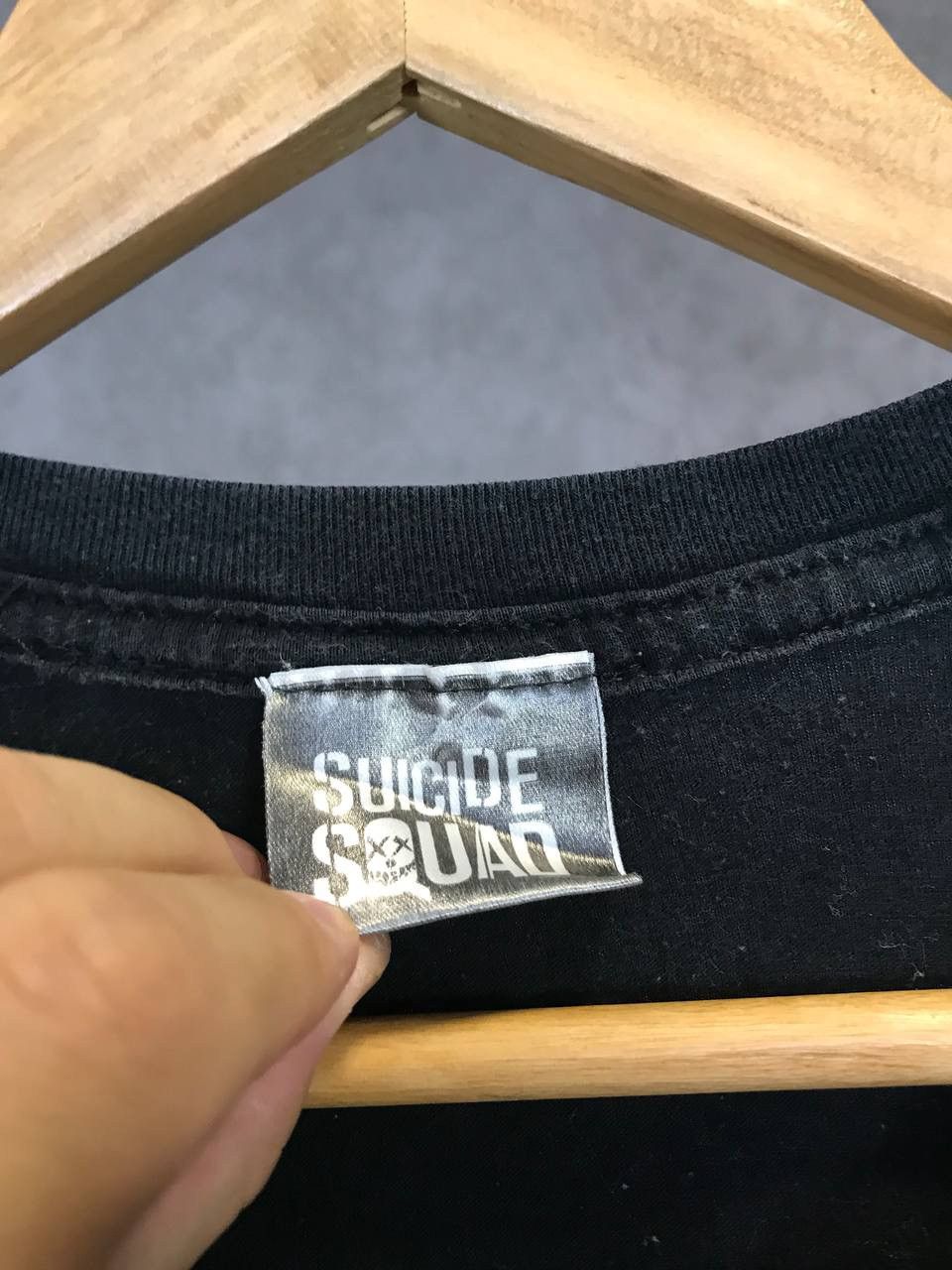 DC Suicide Squad DC comics movie tee Size US XL / EU 56 / 4 - 4 Thumbnail