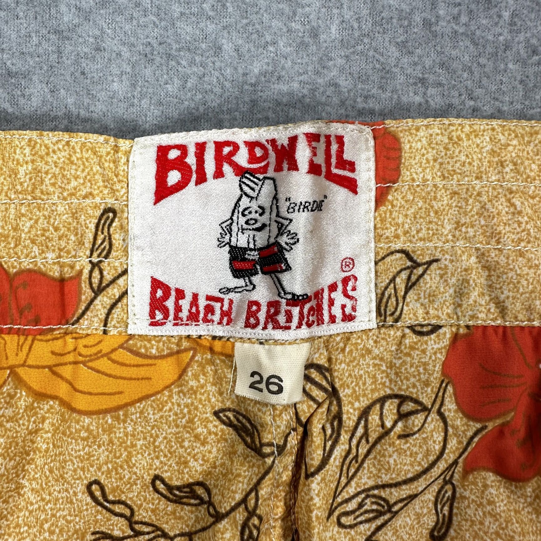 Vintage Birdwell Beach Britches Shorts Mens 28 Yellow Floral Surf Swim Dolphin Hibiscus Board Shorts Quick Dry Lined Back Pocket Drawstring Size US 28 / EU 44 - 6 Thumbnail