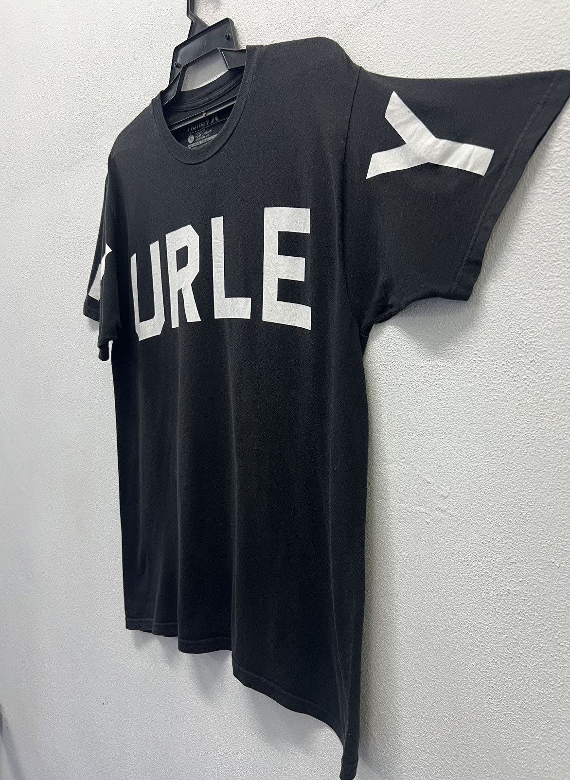 Hurley × Vintage Hurley Shirt Adult Mens White Spell Out Logo Size US L / EU 52-54 / 3 - 4 Thumbnail