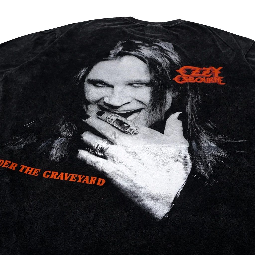 Vintage Ozzy Osbourne black sabbath under the graveyard tee y2k Size US L / EU 52-54 / 3 - 4 Thumbnail