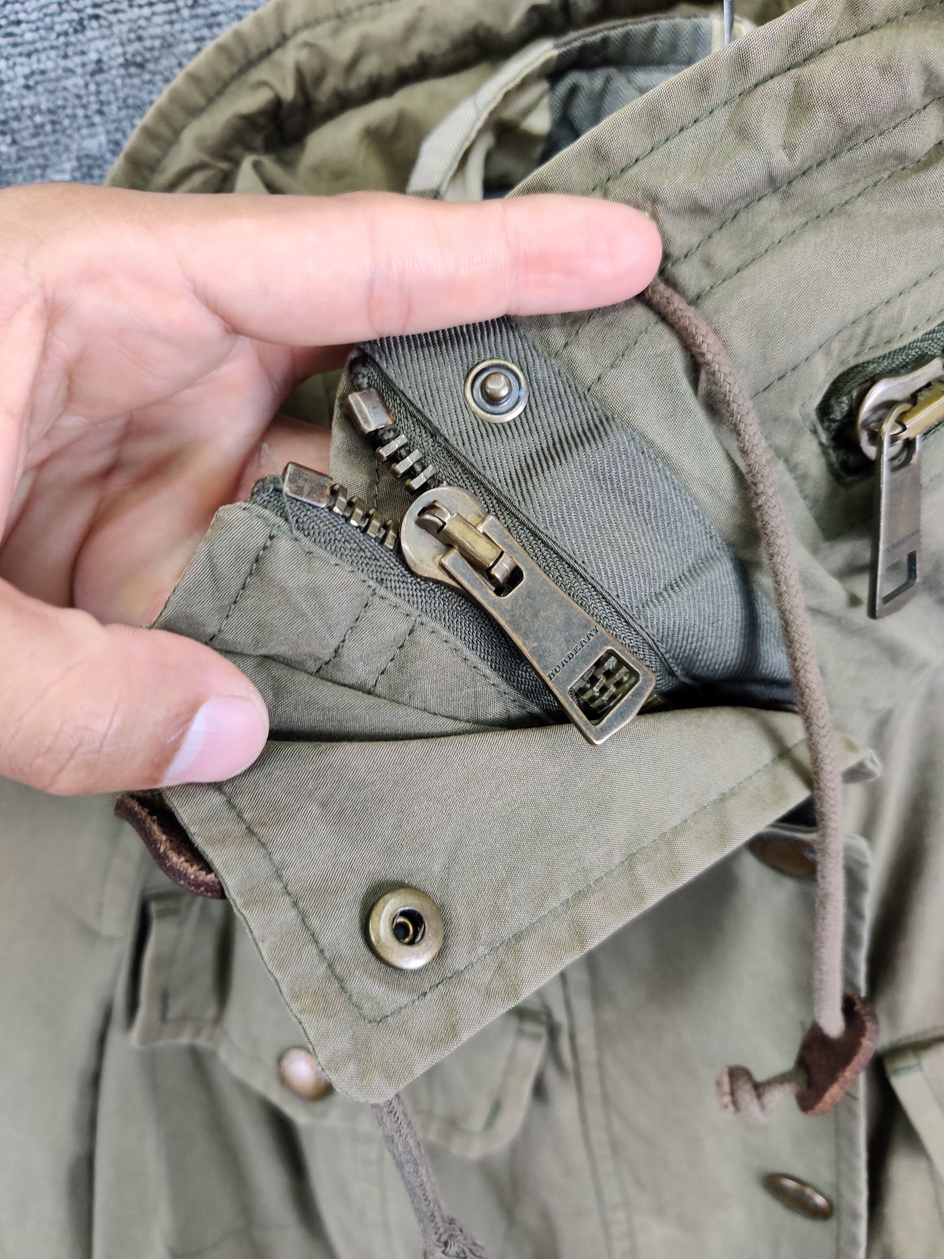 Burberry Rare 🔥 Vintage Burberry Brit Military Jacket Olive Green Size US M / EU 48-50 / 2 - 9 Thumbnail