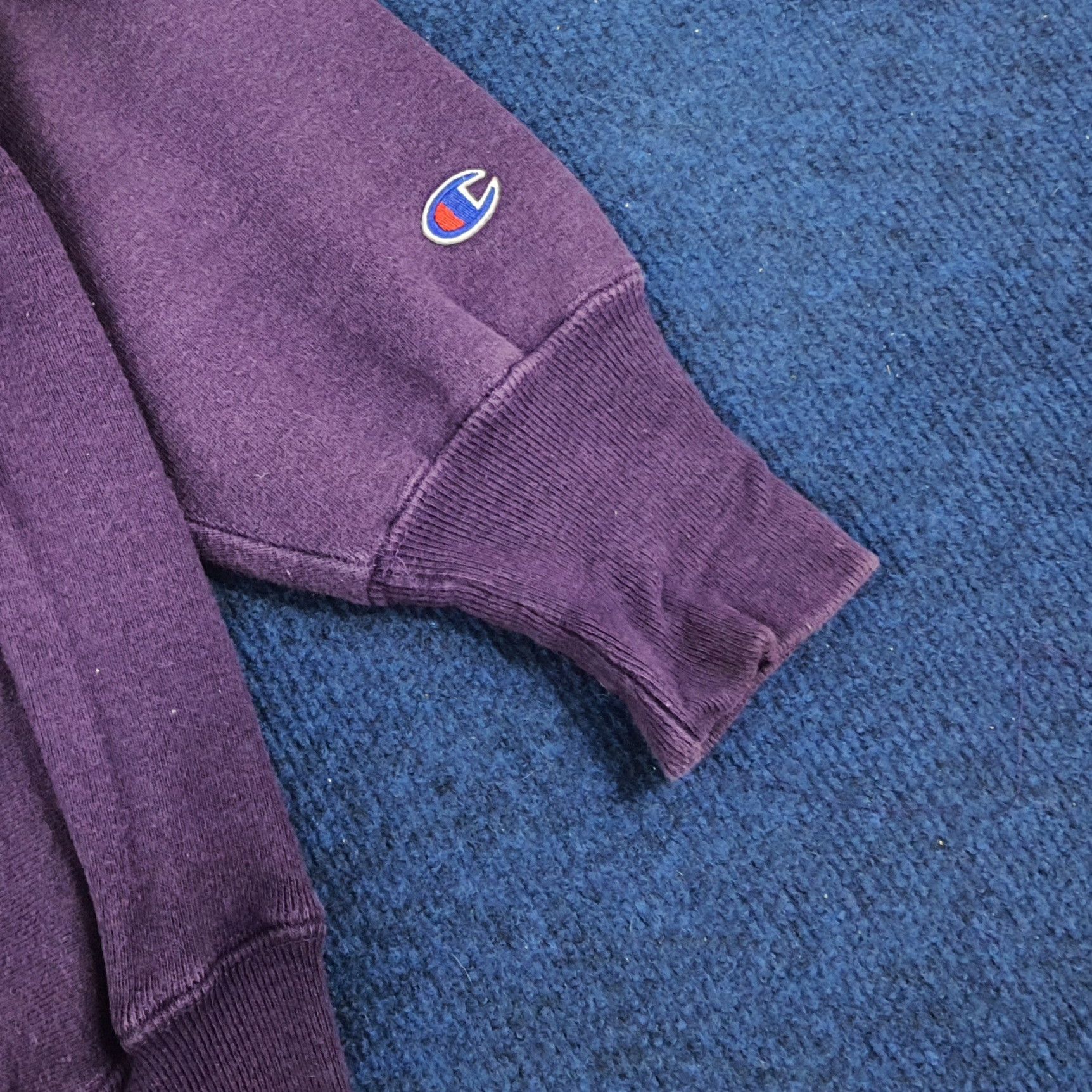 Champion × Vintage Vintage Champion Small Logo Sweatshirts C215N13 Size US M / EU 48-50 / 2 - 3 Thumbnail