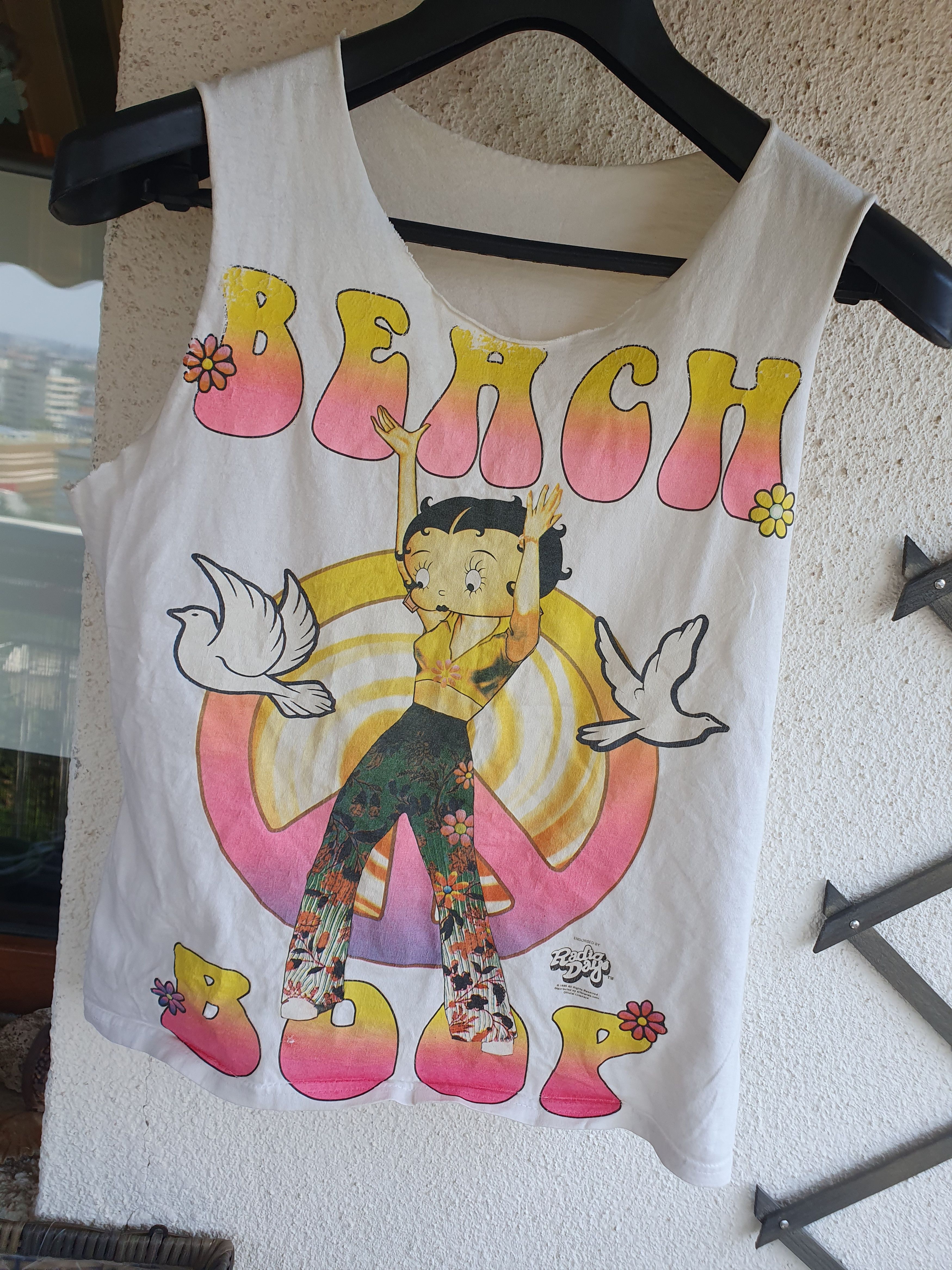 Swagger × Vintage Beach Boop Betty Boop Vintage 1985 t-shirt CHOPPED sz S/M? Size US S / EU 44-46 / 1 - 3 Thumbnail