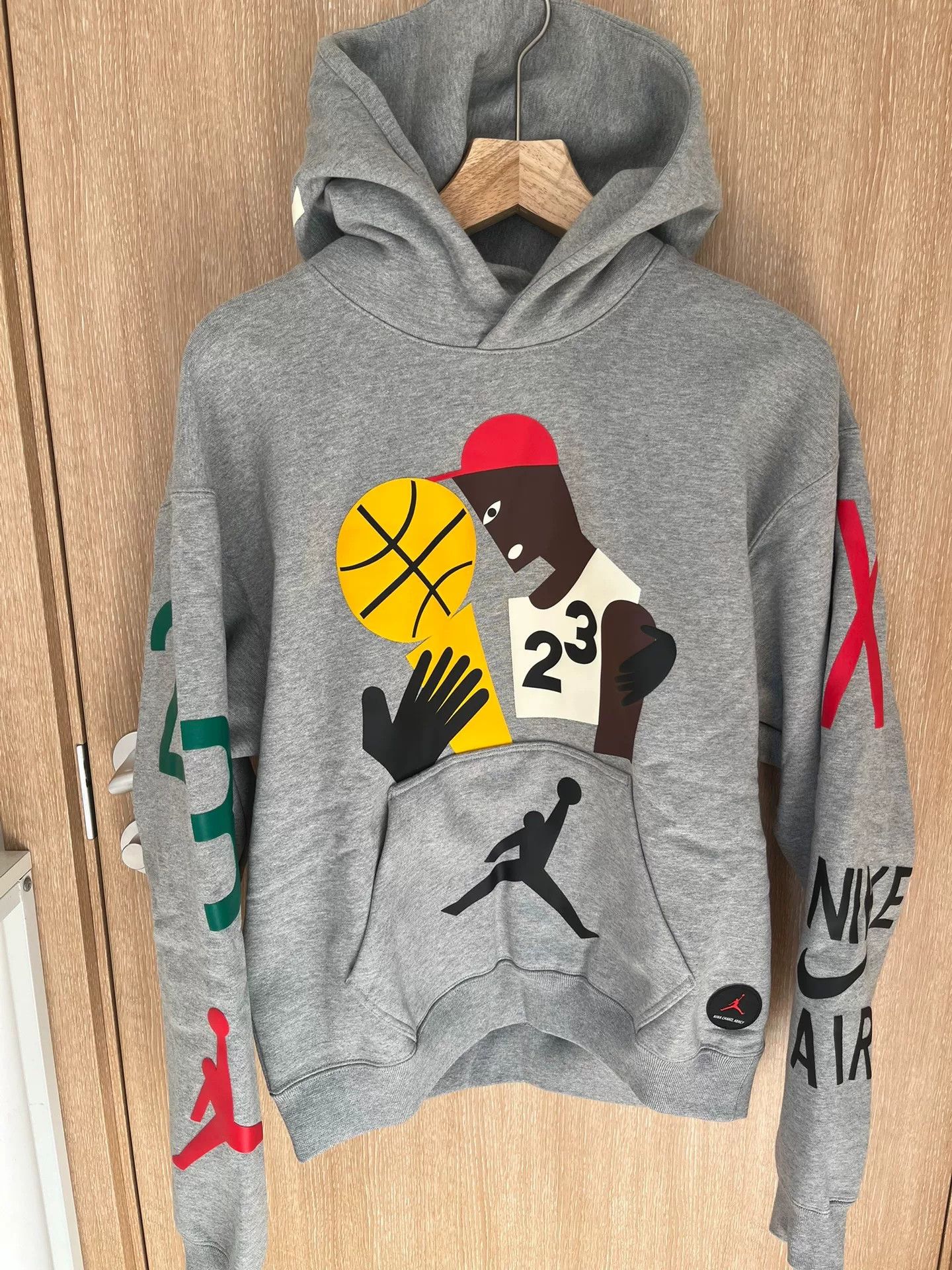 Jordan Brand Jordan x Nina FW22 Abstract Print Hoodie Size US XL / EU 56 / 4 - 1 Thumbnail