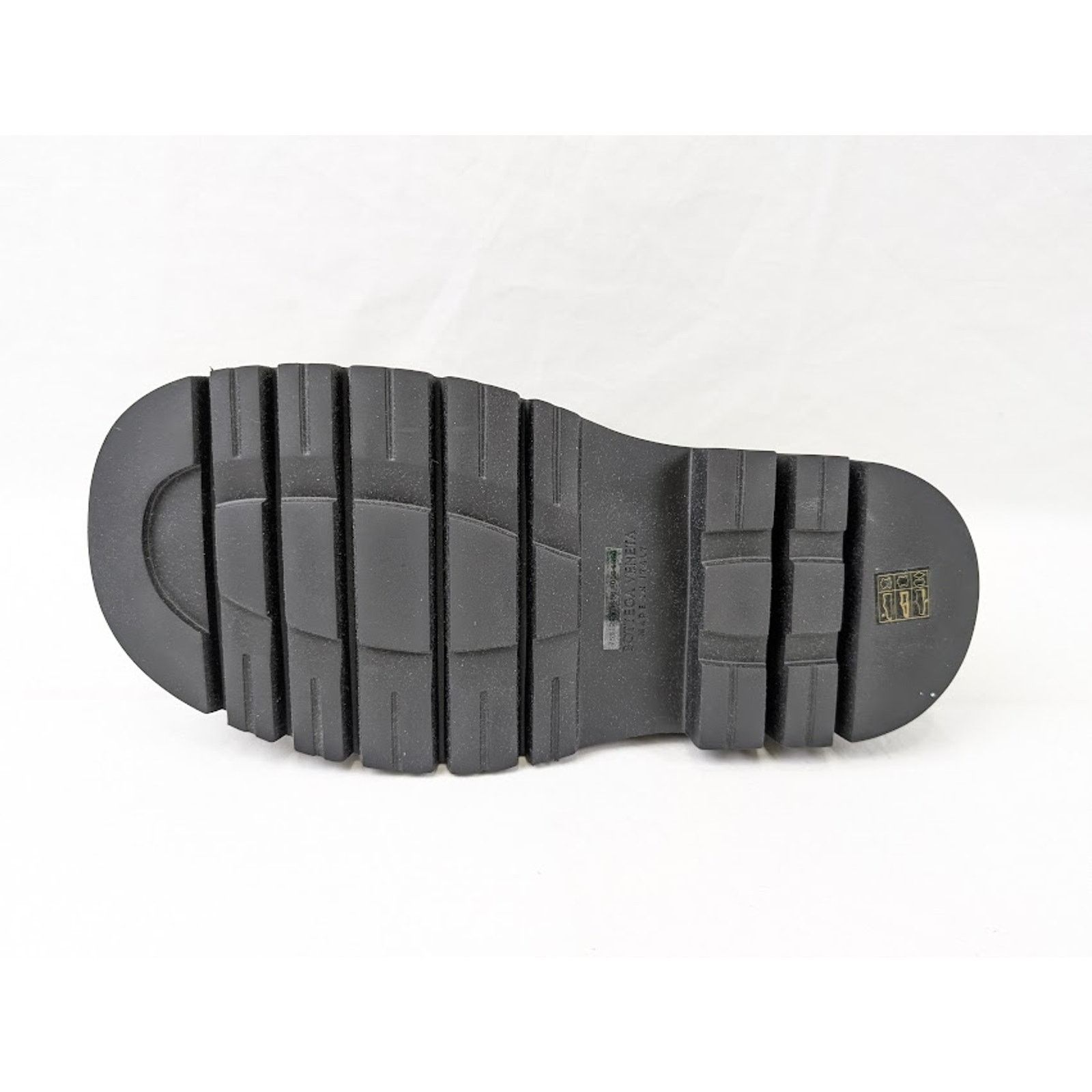 Bottega Veneta o1rshd1 Lug Sandal Military Calf in Black Size US 9 / EU 42 - 9 Thumbnail