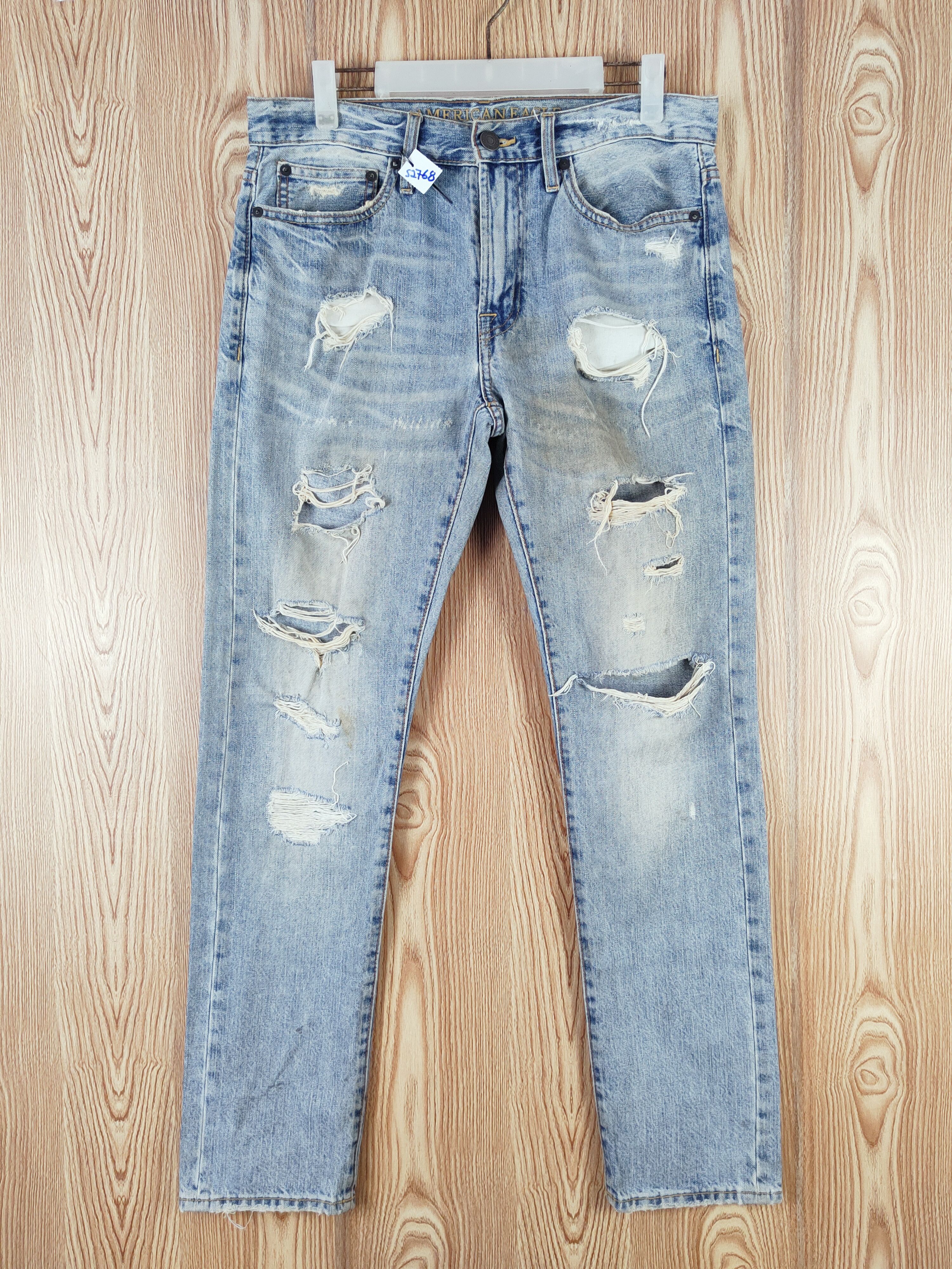 Japanese Brand American Eagle Outfitters Distressed Ripped Jeans #S2768 Size US 30 / EU 46 - 1 Thumbnail