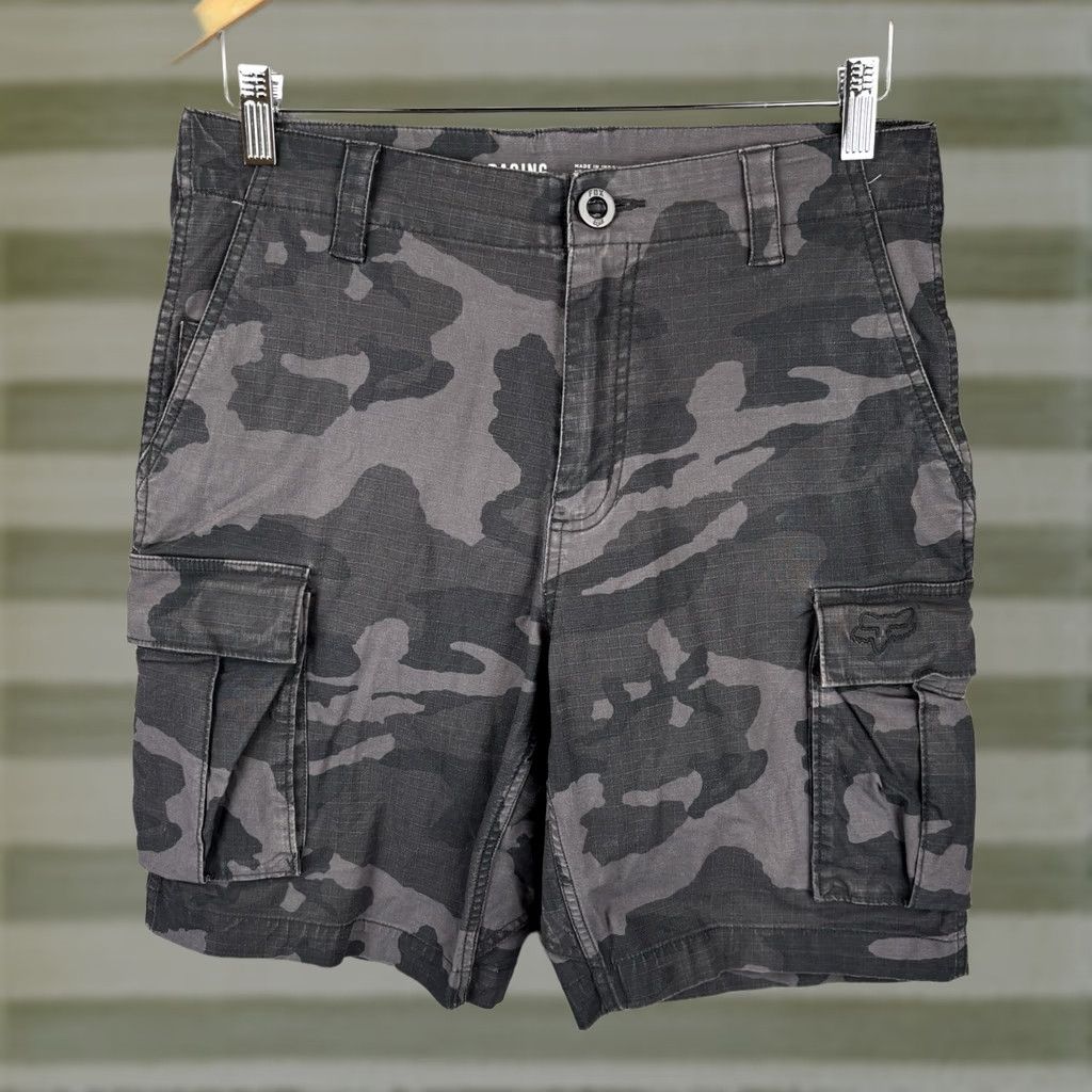Fox Racing Fox Cargo Shorts Mens 30 Gray Camo Ripstop Cotton Pocketed Regular Rise 10in Front Flat Vintage: No Size US 30 / EU 46 - 1 Thumbnail