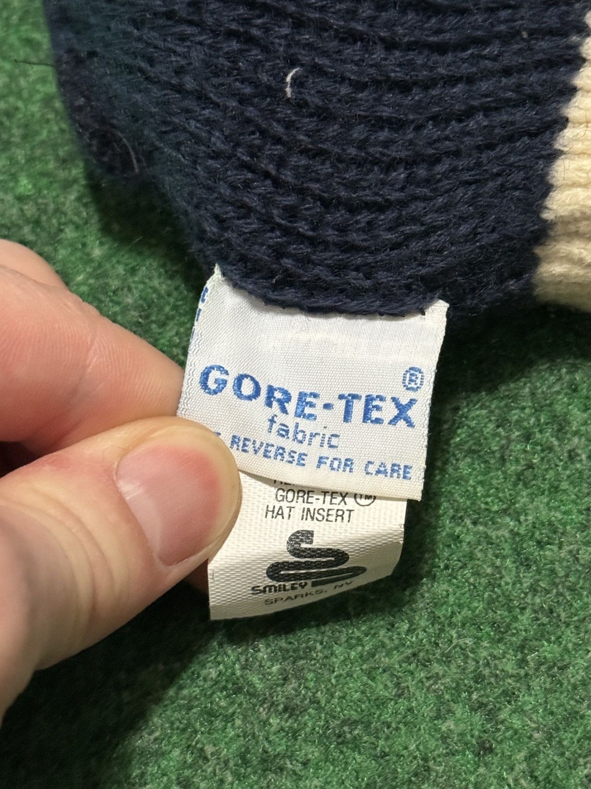 Goretex Gore Tex Fabric Wool Smiley Navy Adult Gore Tex Hat Beanie Size ONE SIZE - 9 Thumbnail
