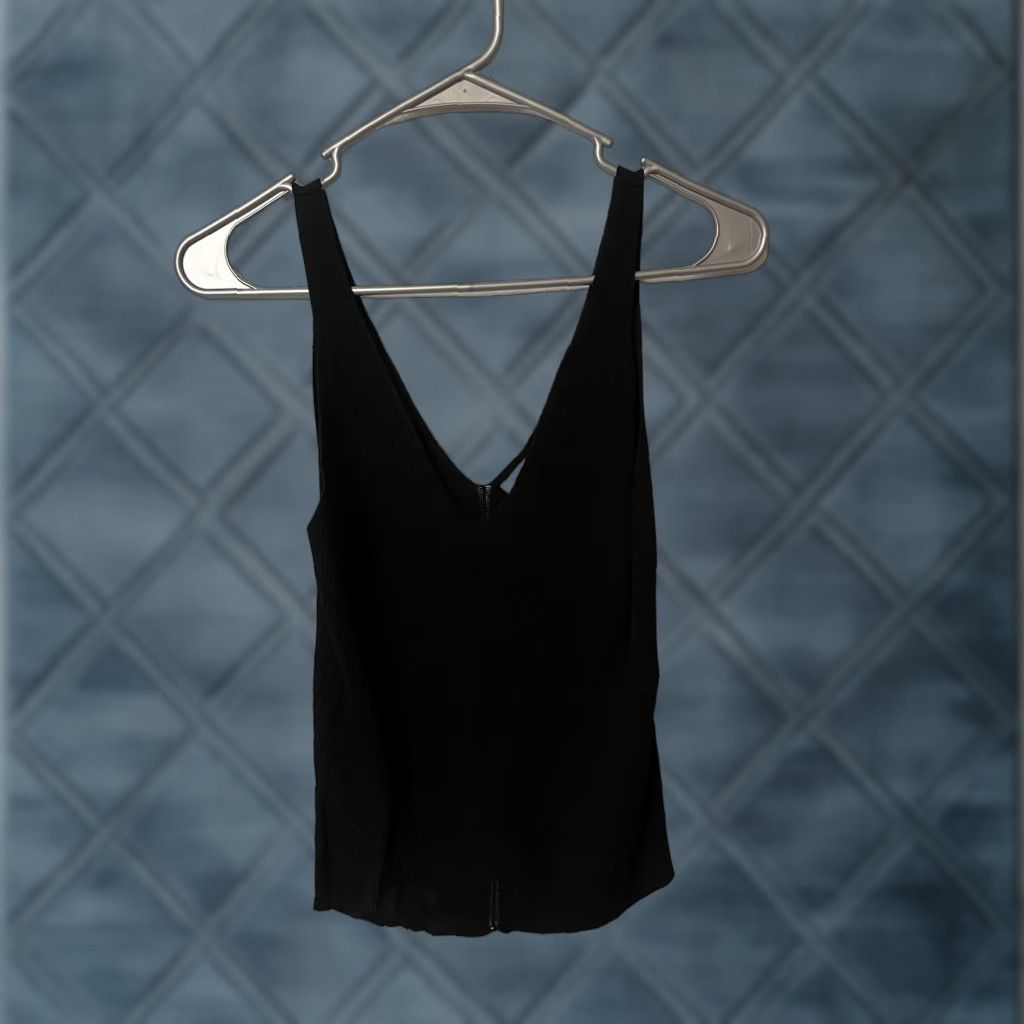 H&M H&M Tank Black Women Solid Ribbed V Neck Size 8 Tank Camisole Sleeveless Cotton Modal Shirt? Size M / US 6-8 / IT 42-44 - 1 Thumbnail