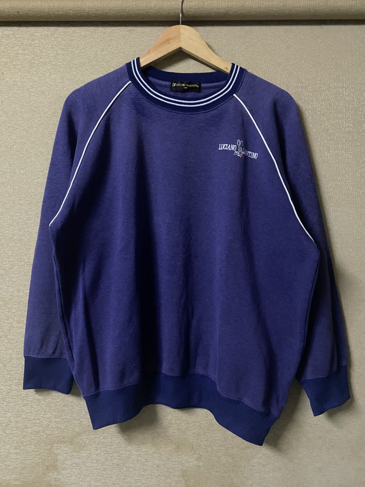 Japanese Brand × Vintage Vintage Luciano Valentino Embroidered Logo Sweatshirt Size US XL / EU 56 / 4 - 1 Thumbnail