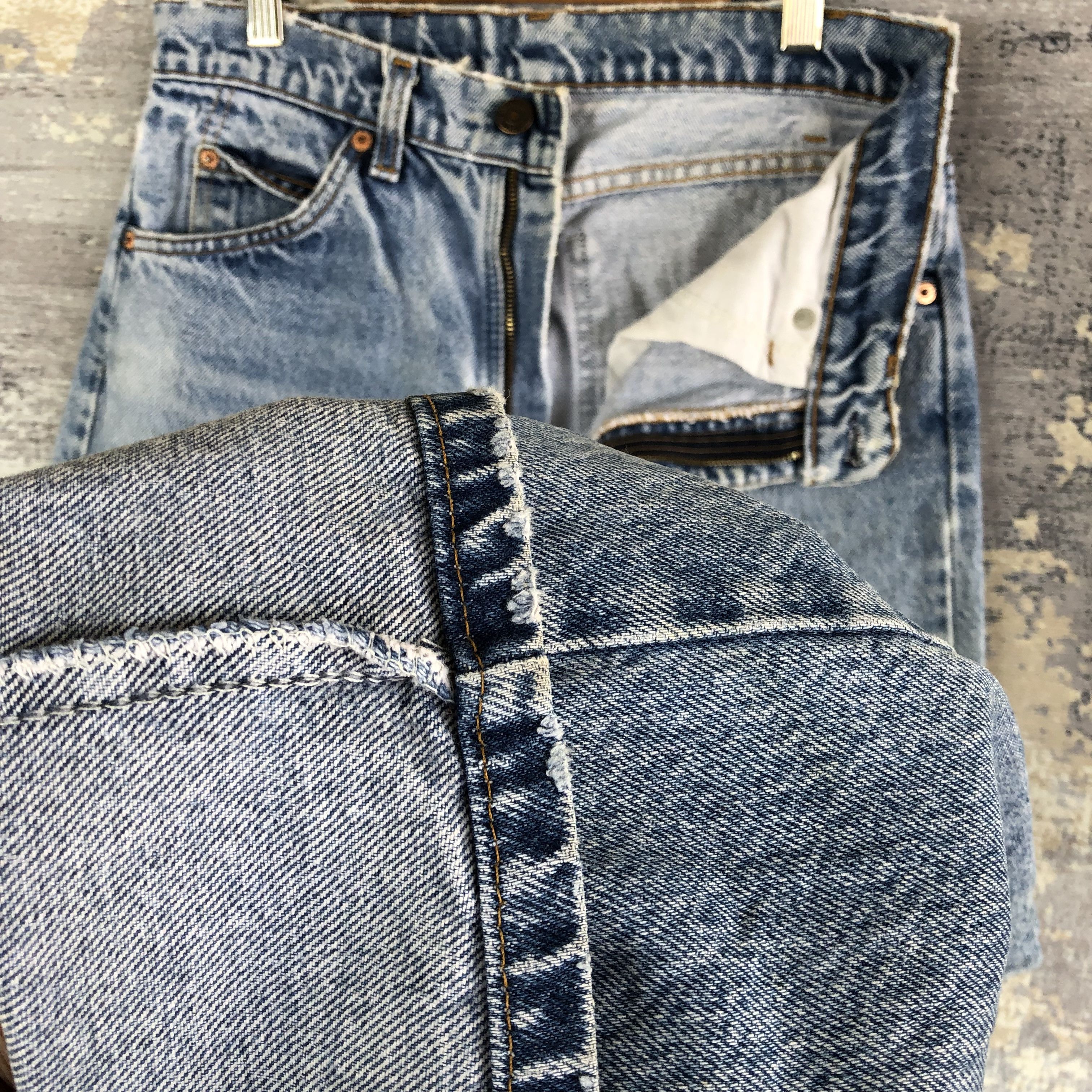 Levi's Vintage 90s Levis Light Wash Jeans Levi's Destroyed Denim Size 28" / US 6 / IT 42 - 8 Thumbnail