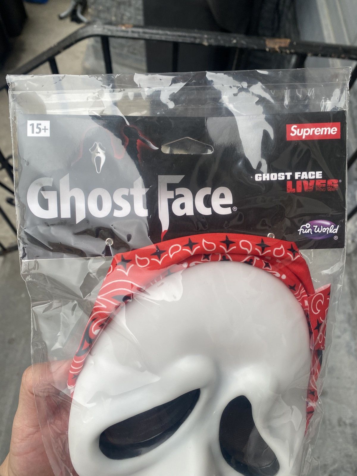 Supreme Supreme Ghostface Mask Red Size ONE SIZE - 3 Thumbnail