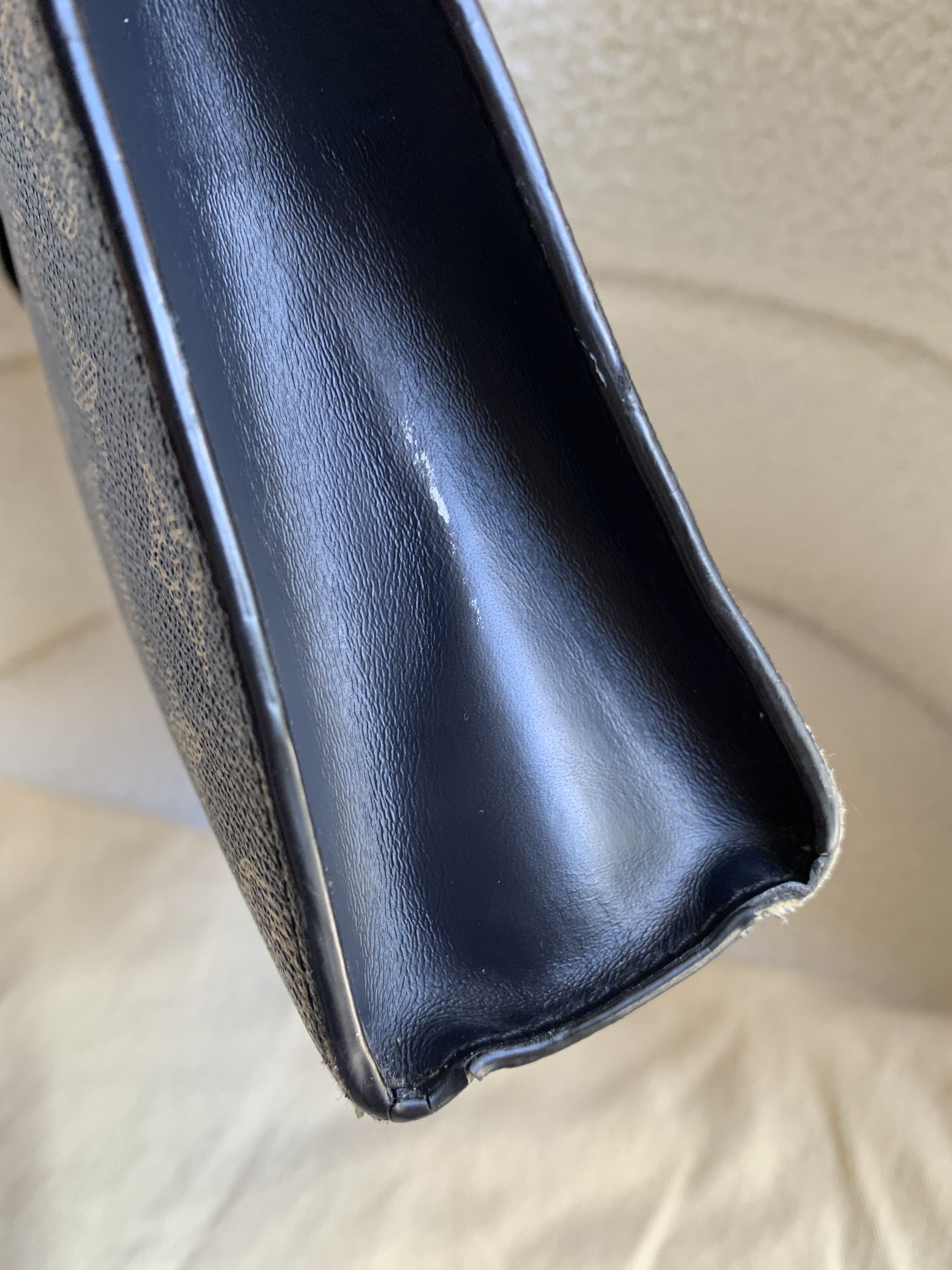 Louis Vuitton Louis Vuitton Limited Edition Chapman Pochette Voyage Size ONE SIZE - 4 Thumbnail